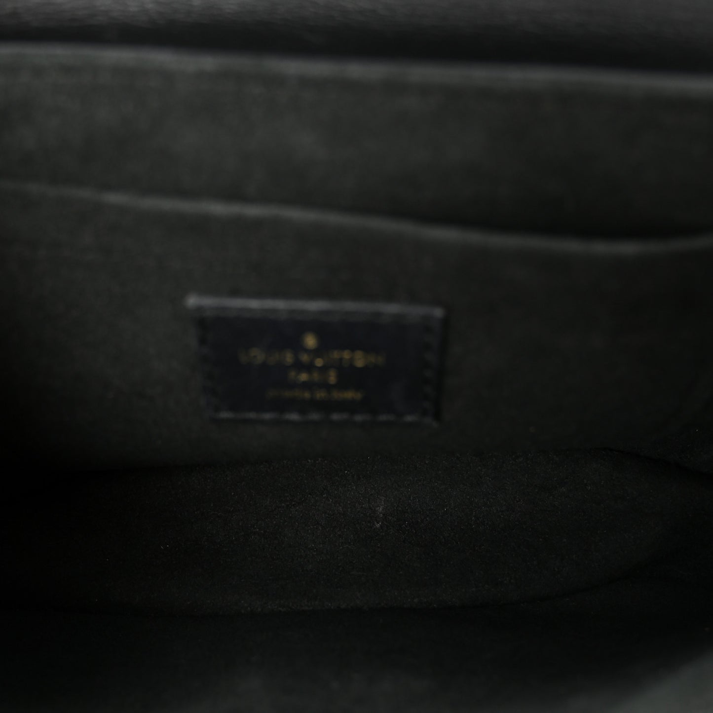 Calfskin New Wave Chain MM Black
