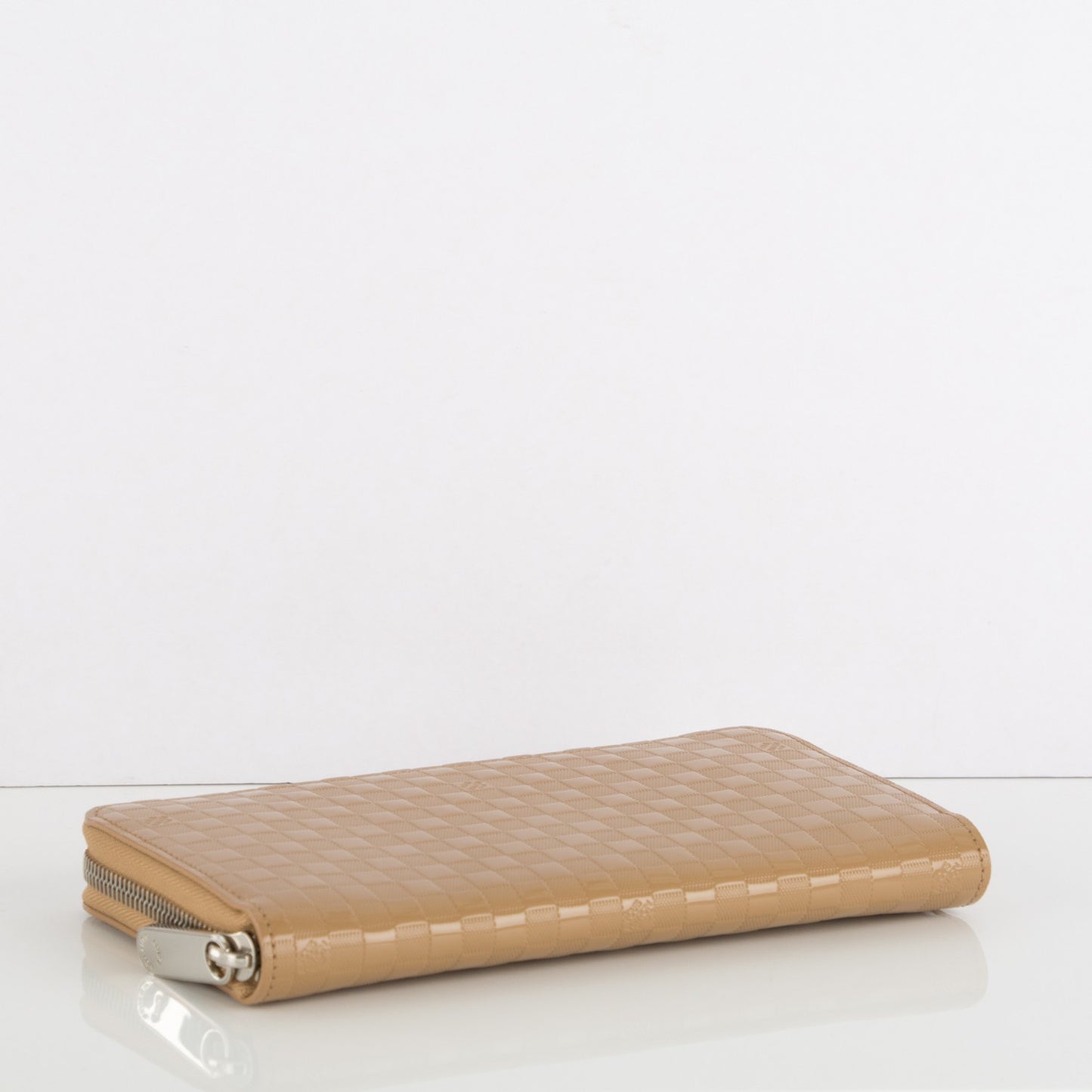 Shiny Calf Damier Facette Zippy Wallet Camel