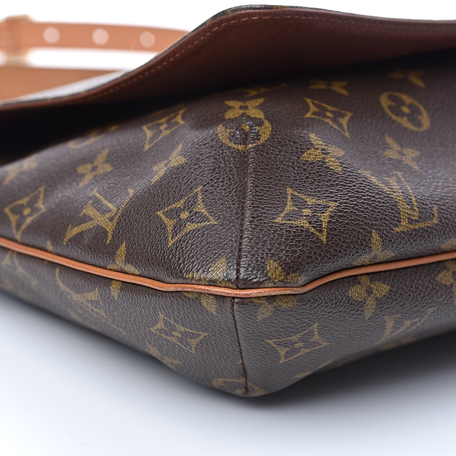 Louis Vuitton Monogram Musette GM 8 of 11