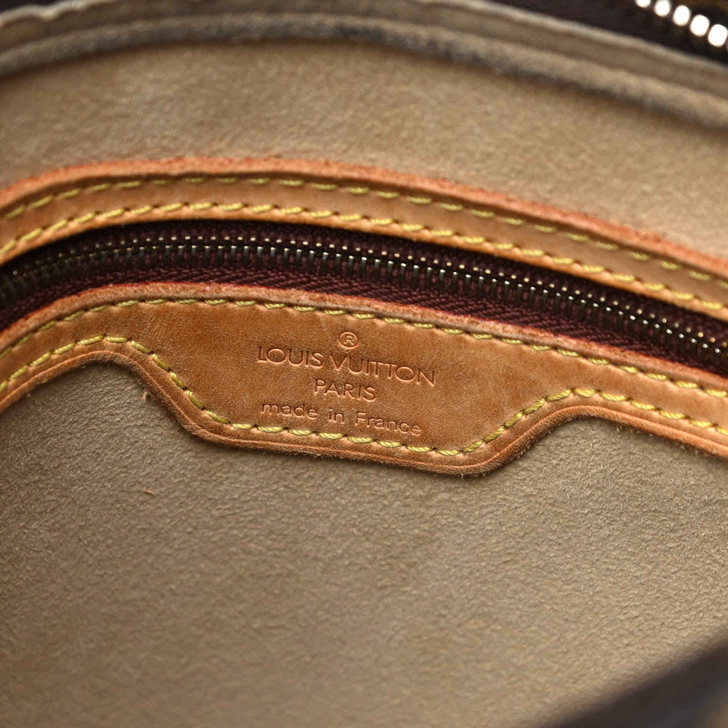 Louis Vuitton Monogram Looping MM 6 of 16