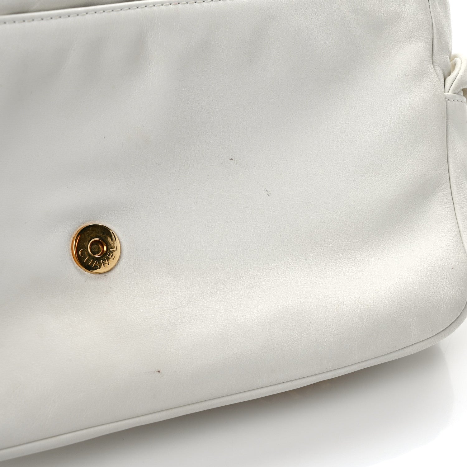 Chanel Lambskin Rodeo Drive Flap White 15 of 17
