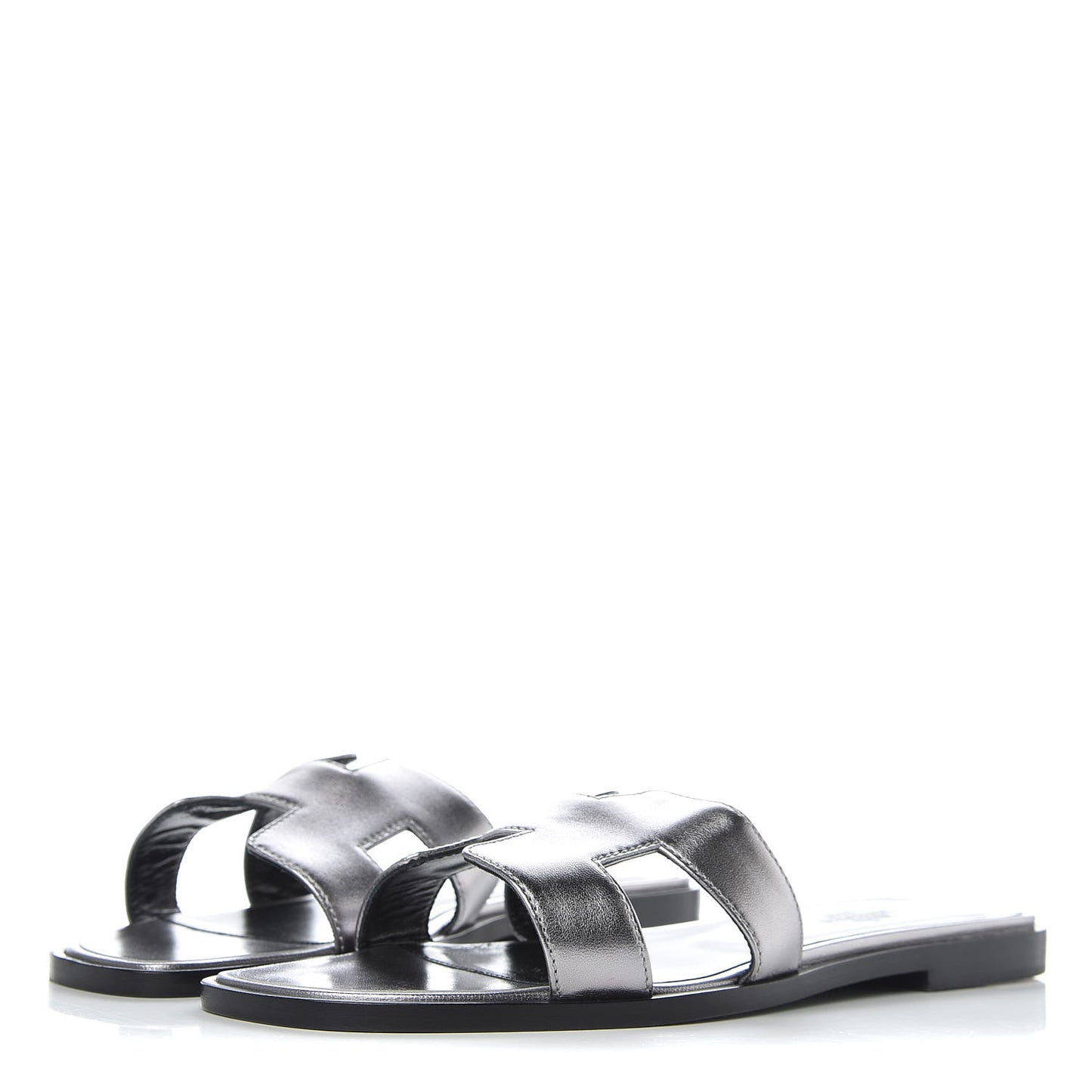 Metallic Nappa Calfskin Oran Sandals 37 Argent