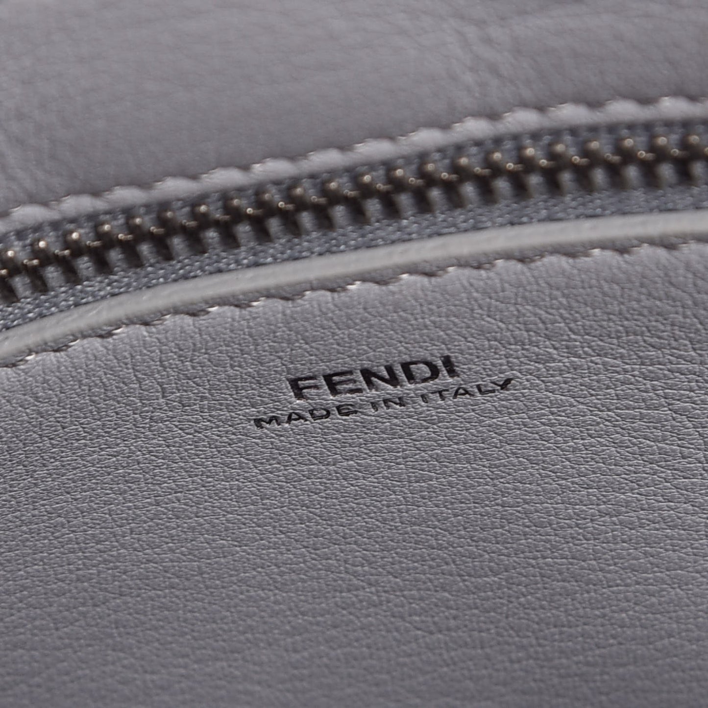 Vitello Baltico Hypnoteyes Studded Small Dotcom Click Chain Satchel Black