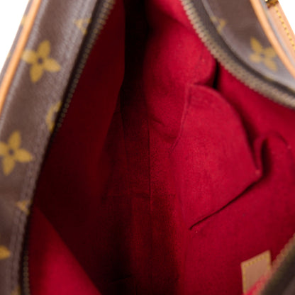 Louis Vuitton Monogram Croissant MM 10 of 12