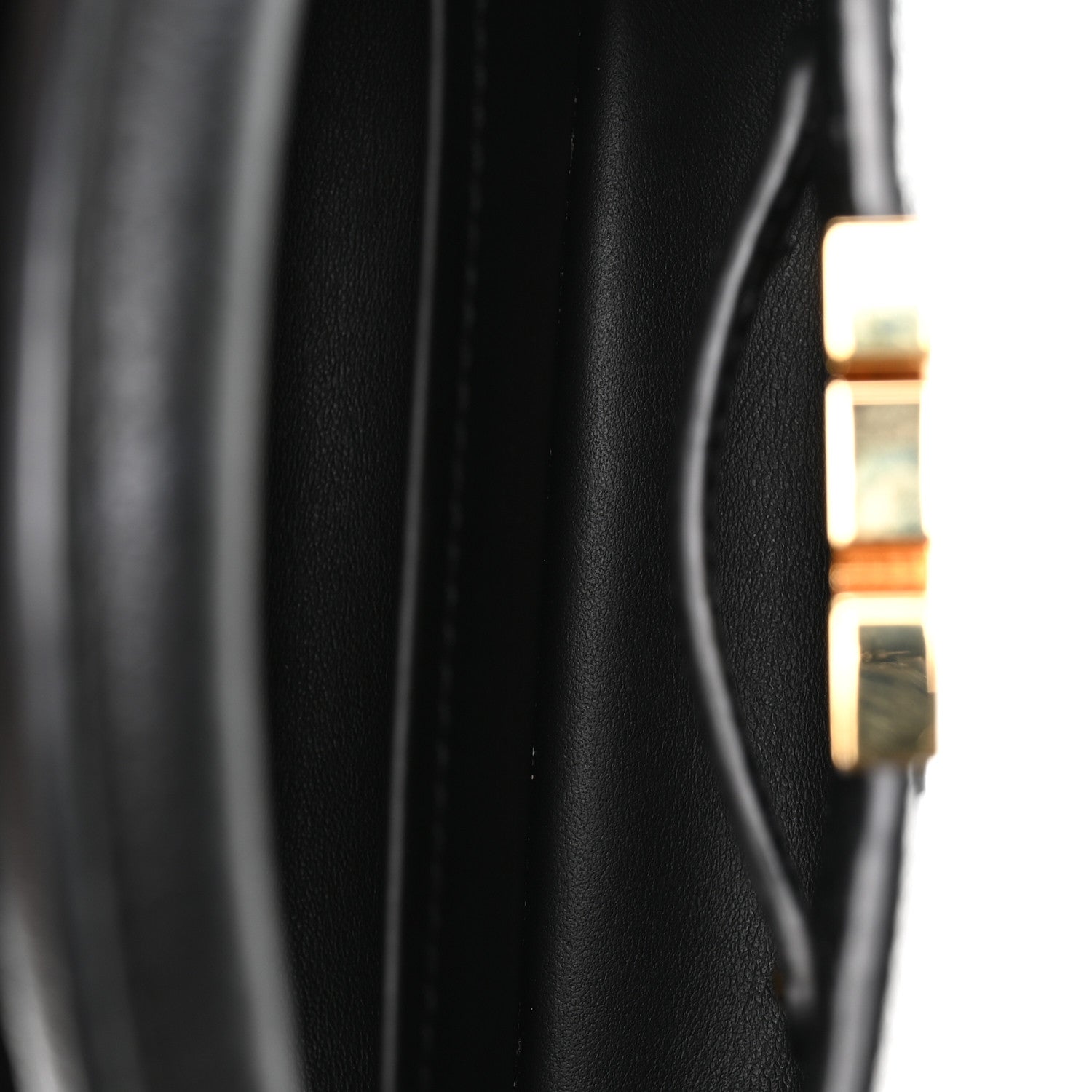 Louis Vuitton Taurillon Mini Capucines Black 5 of 10