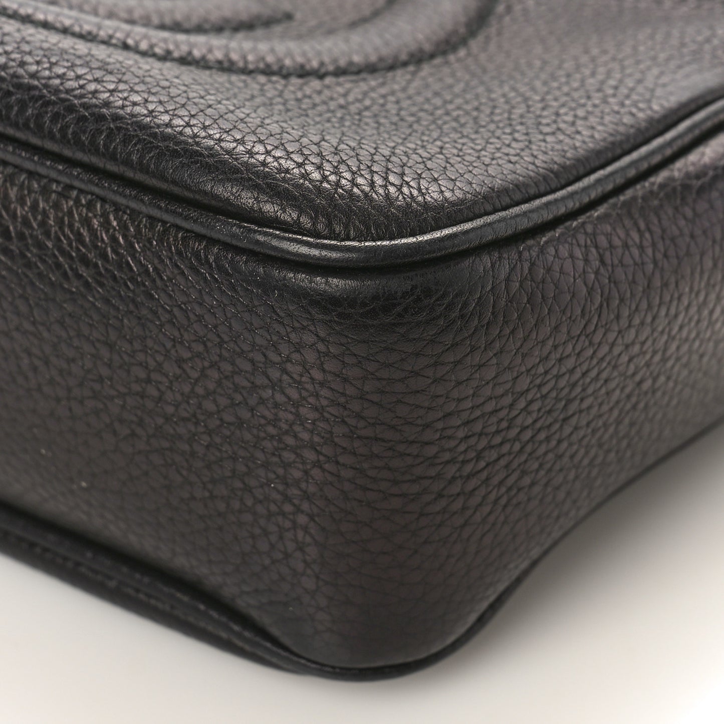 Pebbled Calfskin Small Soho Disco Bag Black