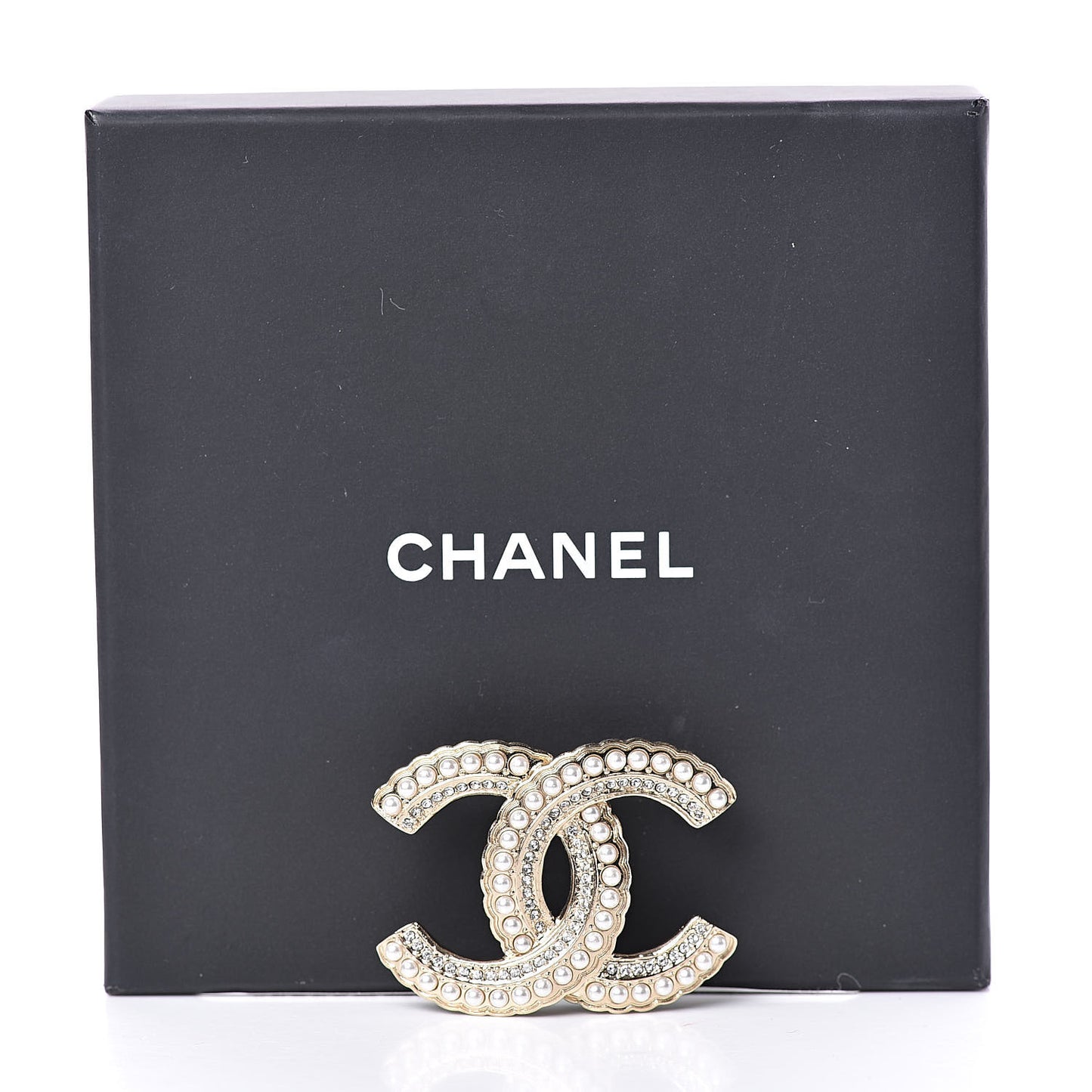 Pearl Crystal Queen of France CC Brooch Gold