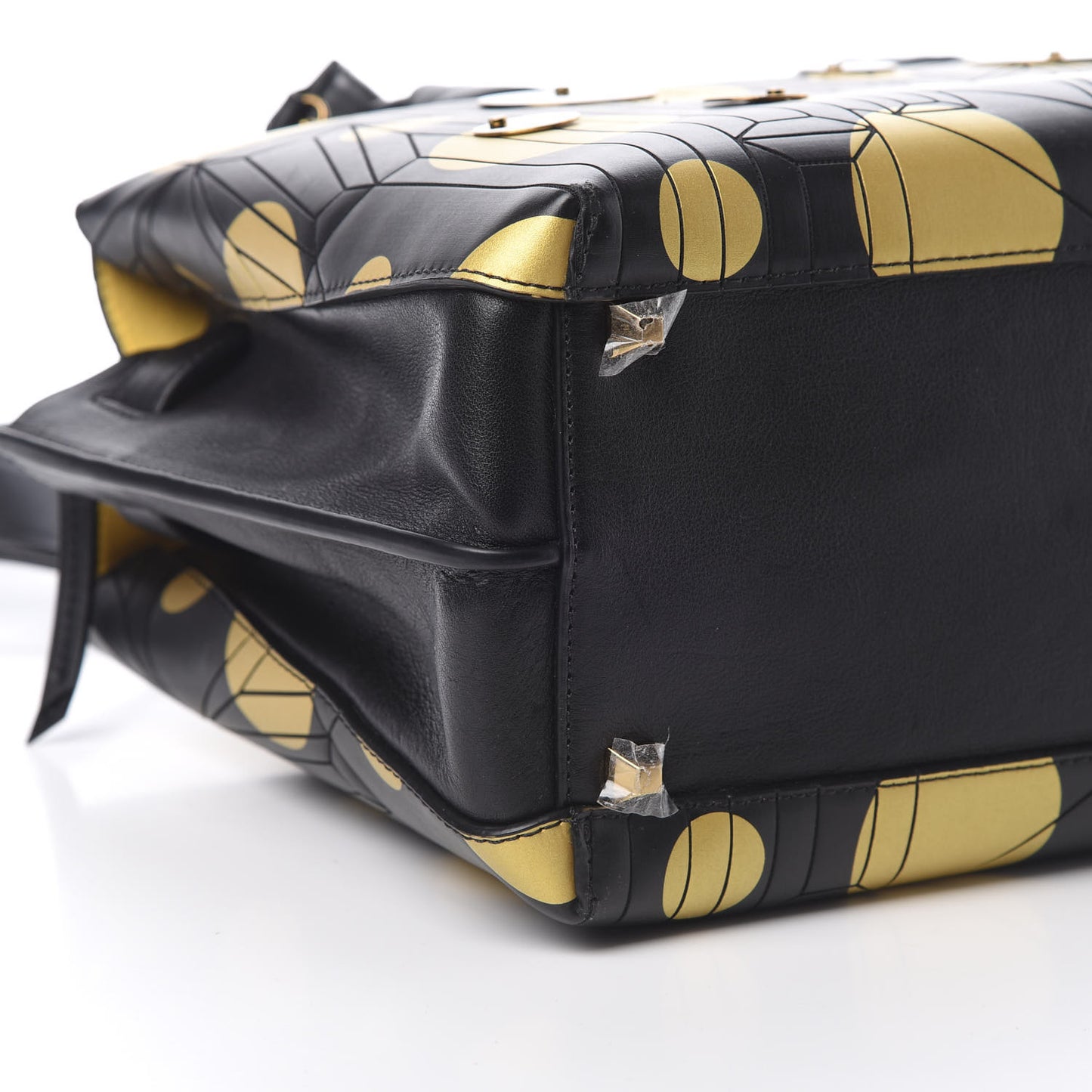 Calfskin Cosmo Medium Milla Tote Black Gold