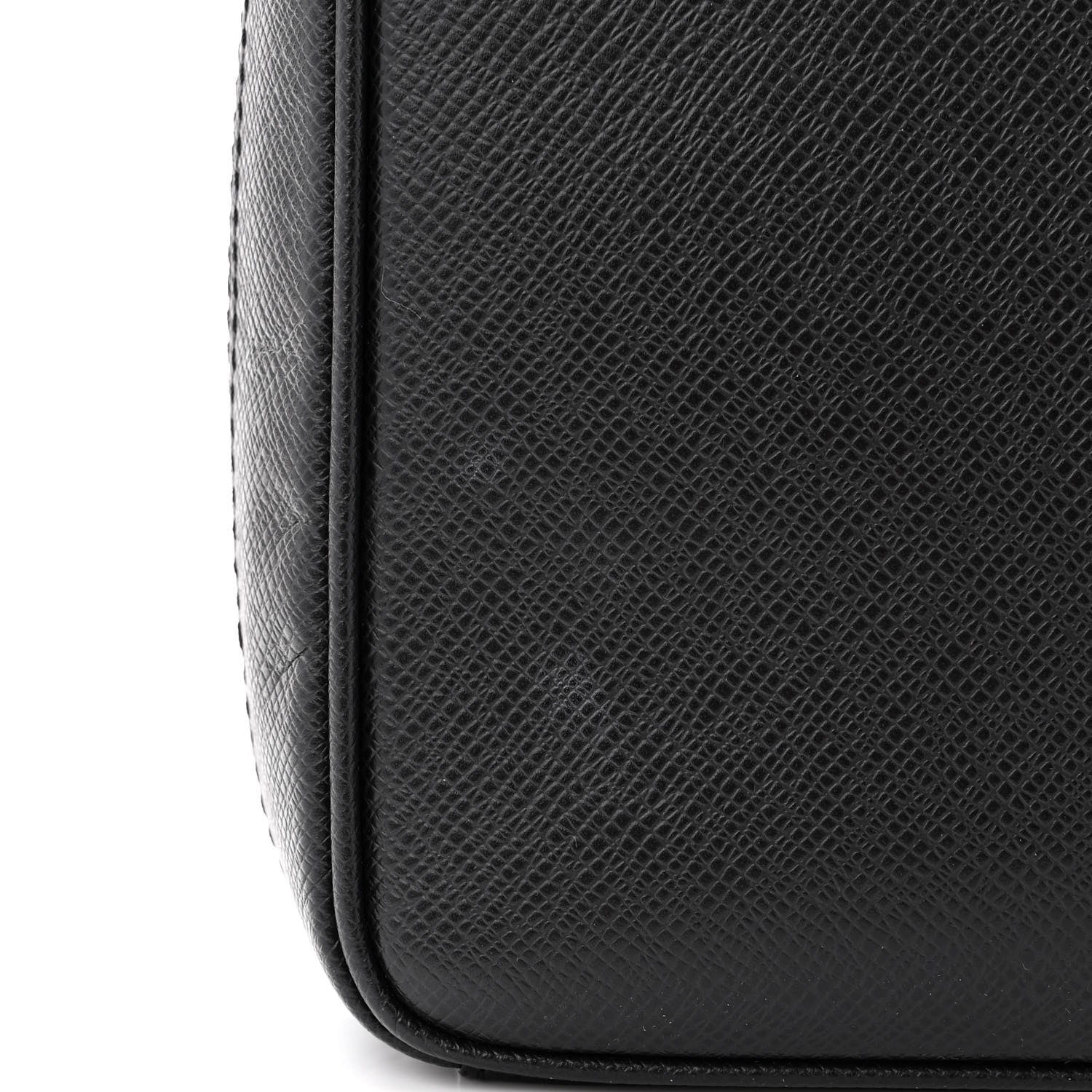 Louis Vuitton Taiga District PM Black 10 of 10