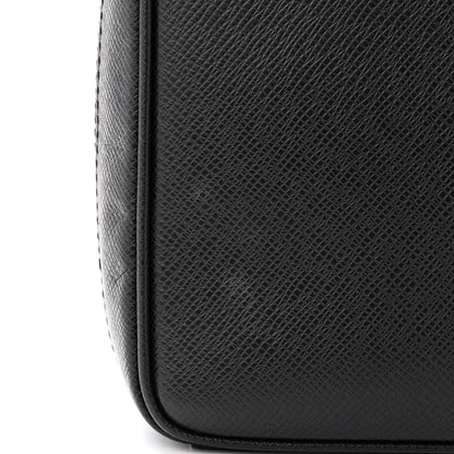 Louis Vuitton Taiga District PM Black 10 of 10
