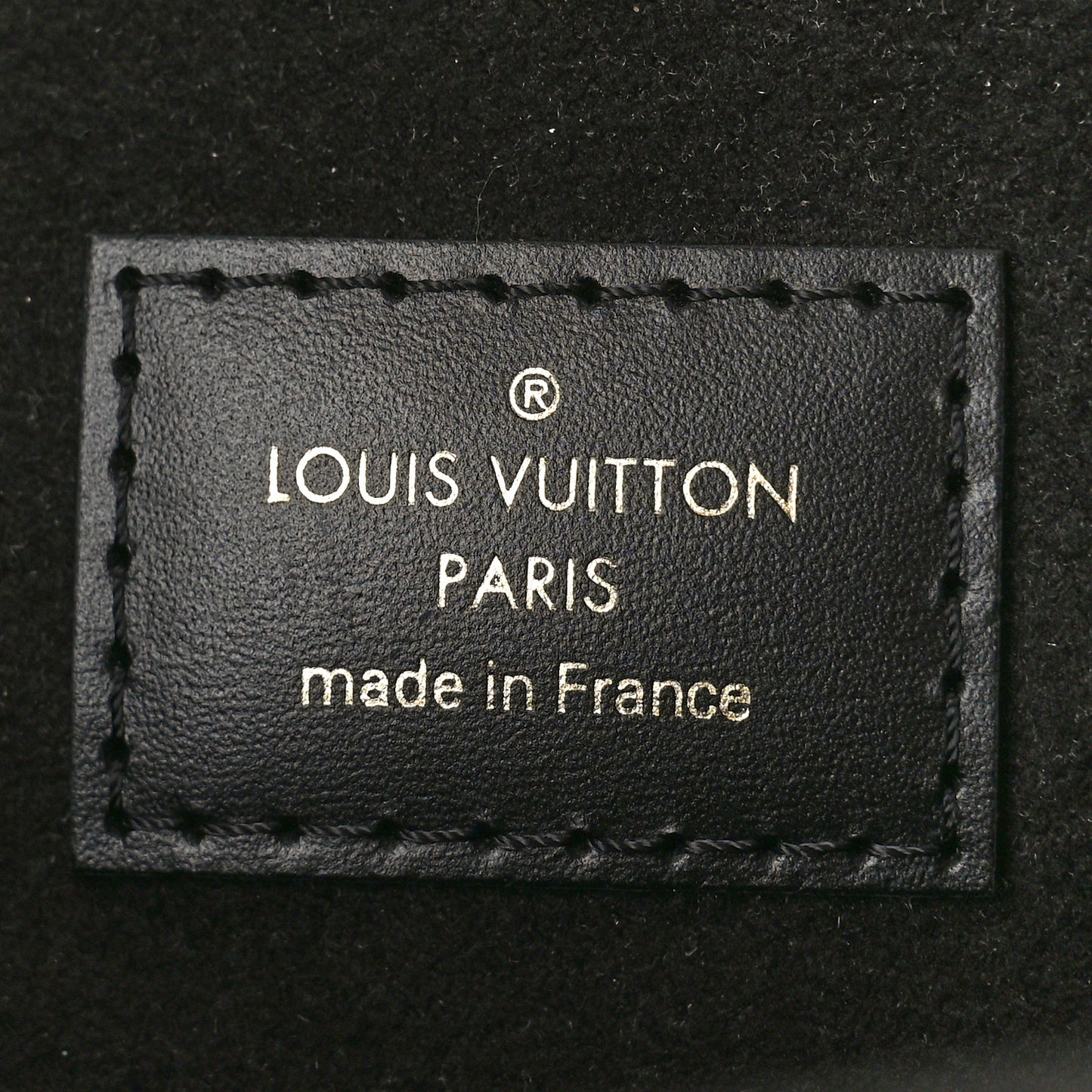 Reverse Monogram Pochette Metis