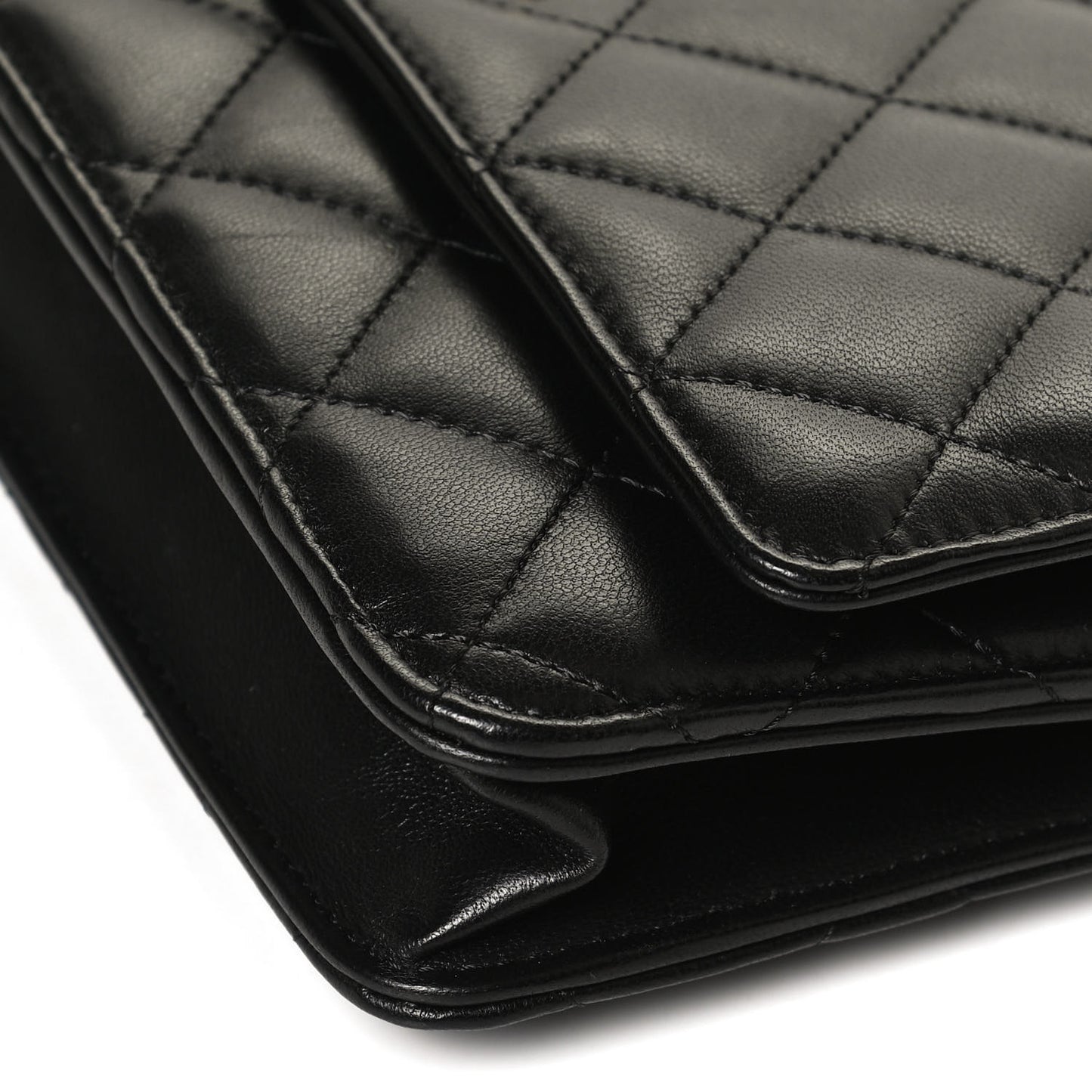 Lambskin Quilted Wallet On Chain WOC Black