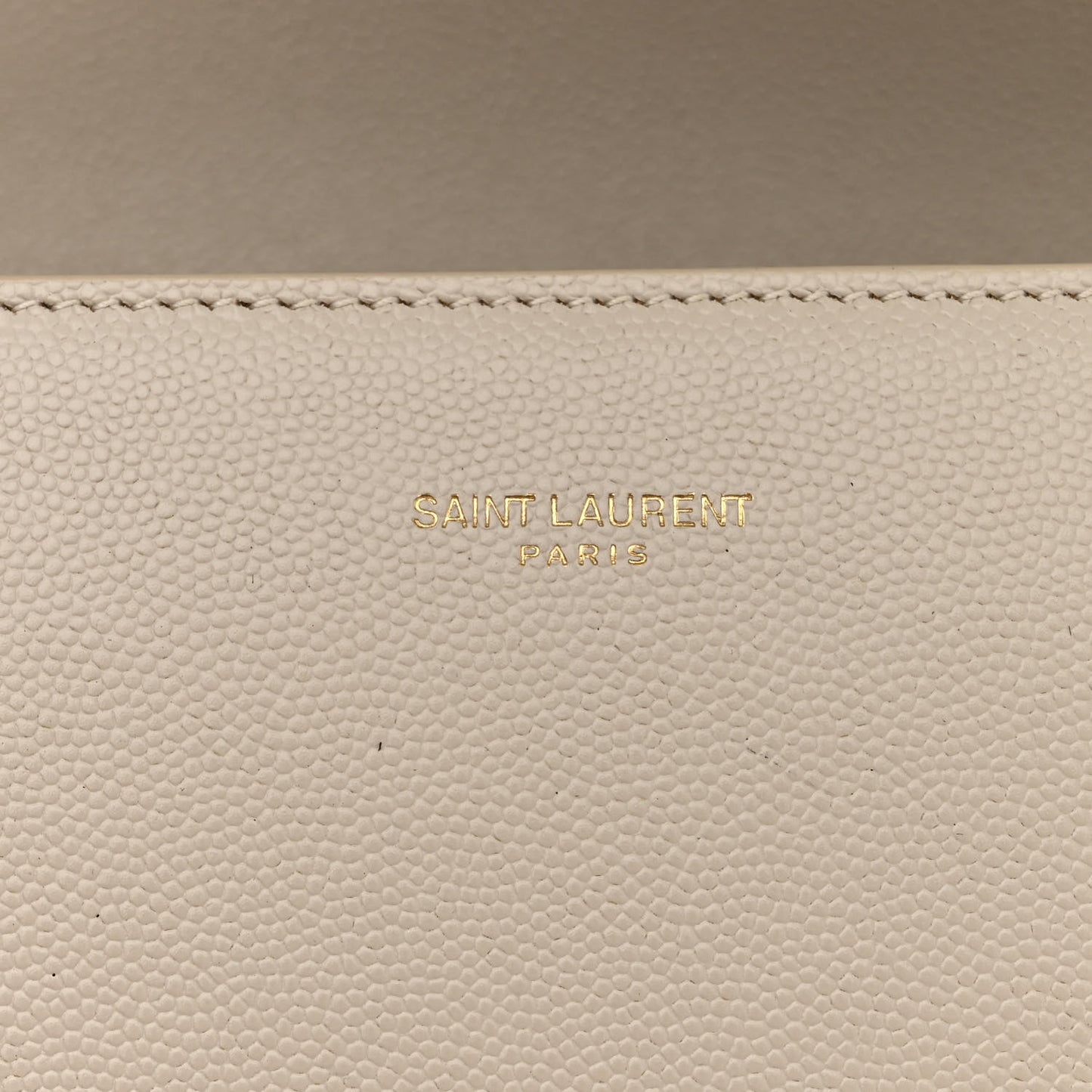 Grain de Poudre Medium Classic Monogram Cassandra Top Handle Crema Soft Rouge Legion