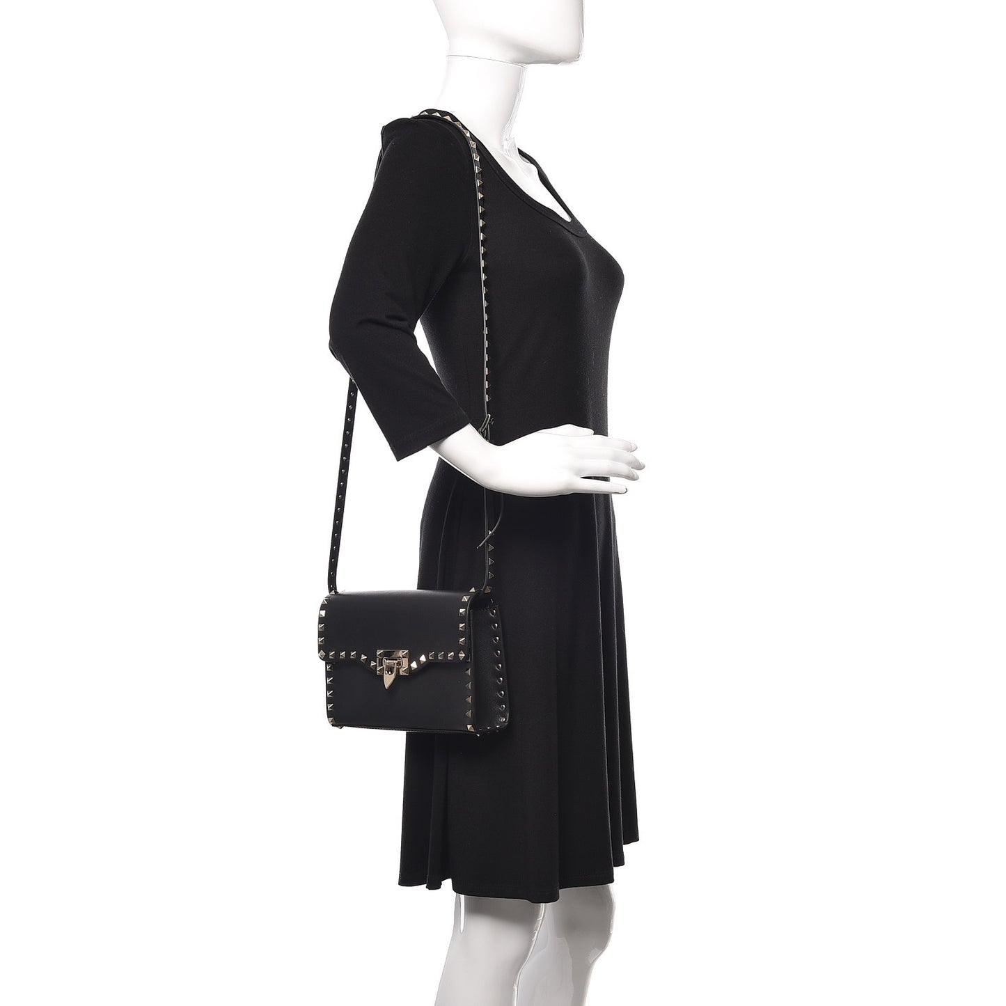 Vitello Medium Rockstud Flip Lock Crossbody Bag Black