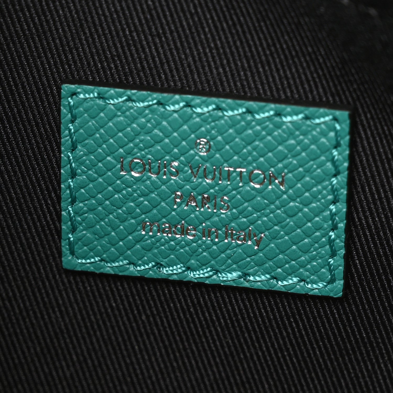 Louis Vuitton Taiga Monogram Outdoor Messenger Vert 7 of 8