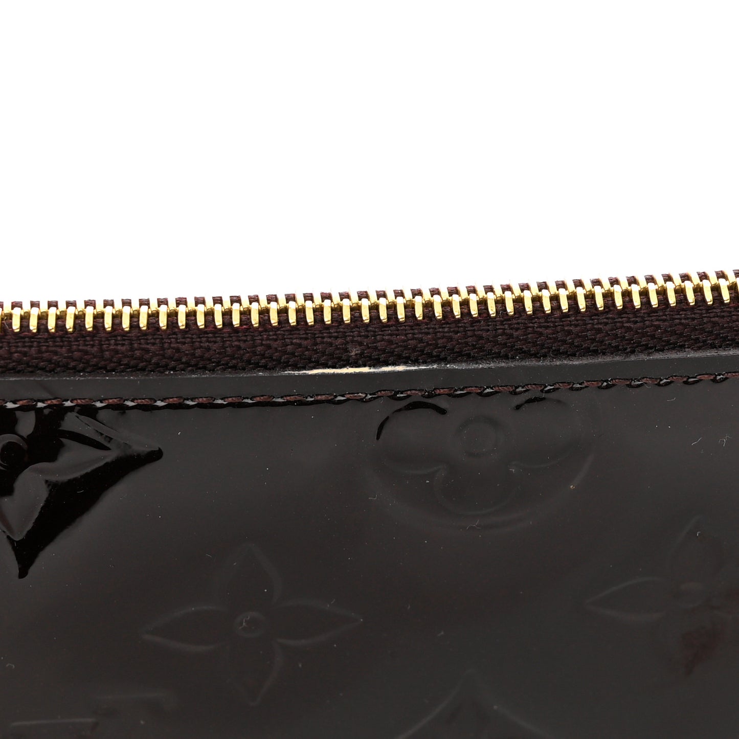 Vernis Pochette Felicie Chain Wallet Amarante