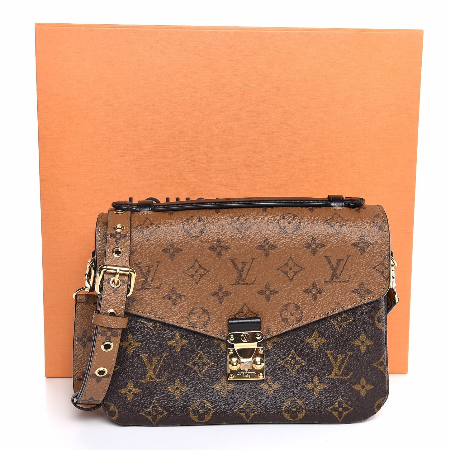 Reverse Monogram Pochette Metis