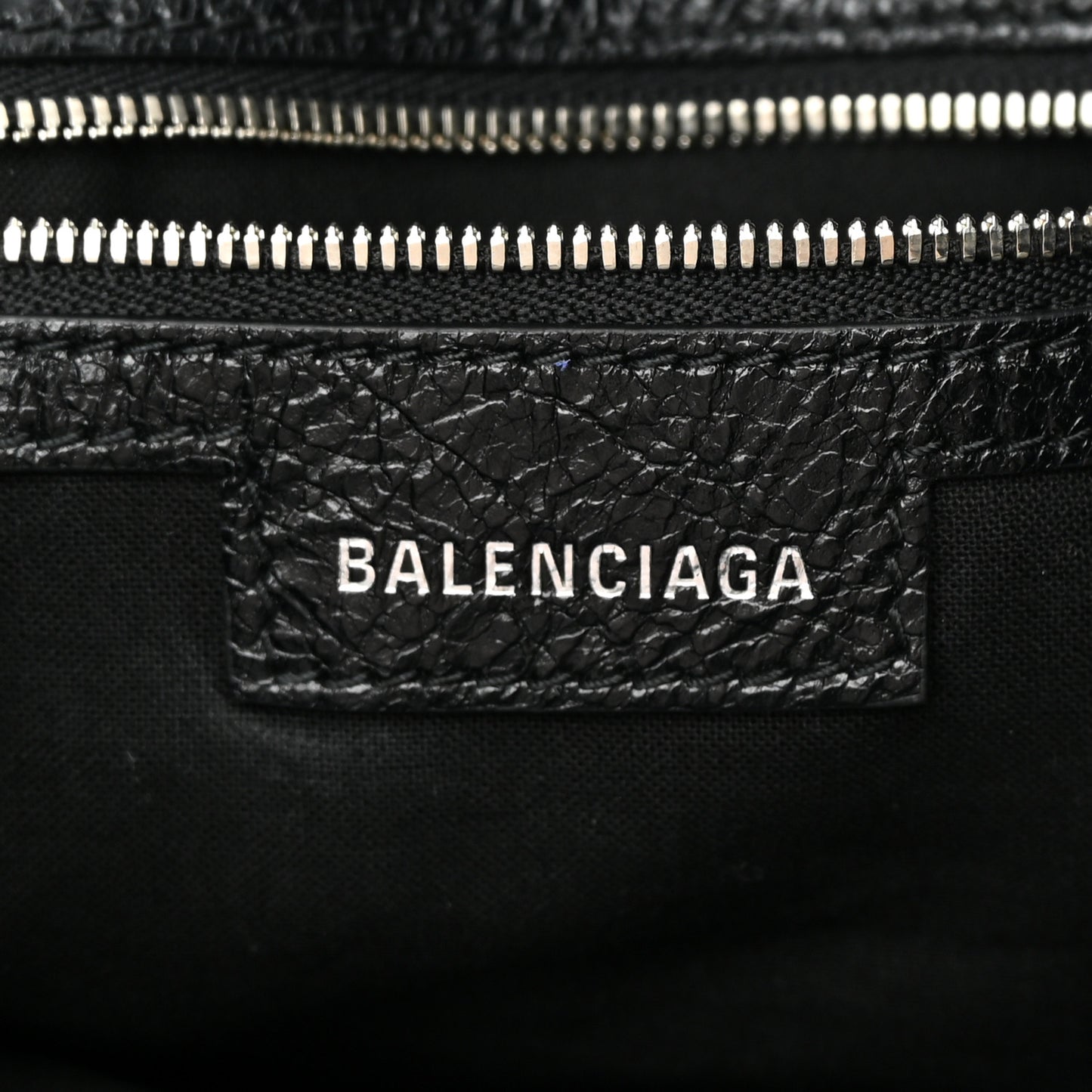 Agneau Arena Small Le Cagole Bucket Bag Black