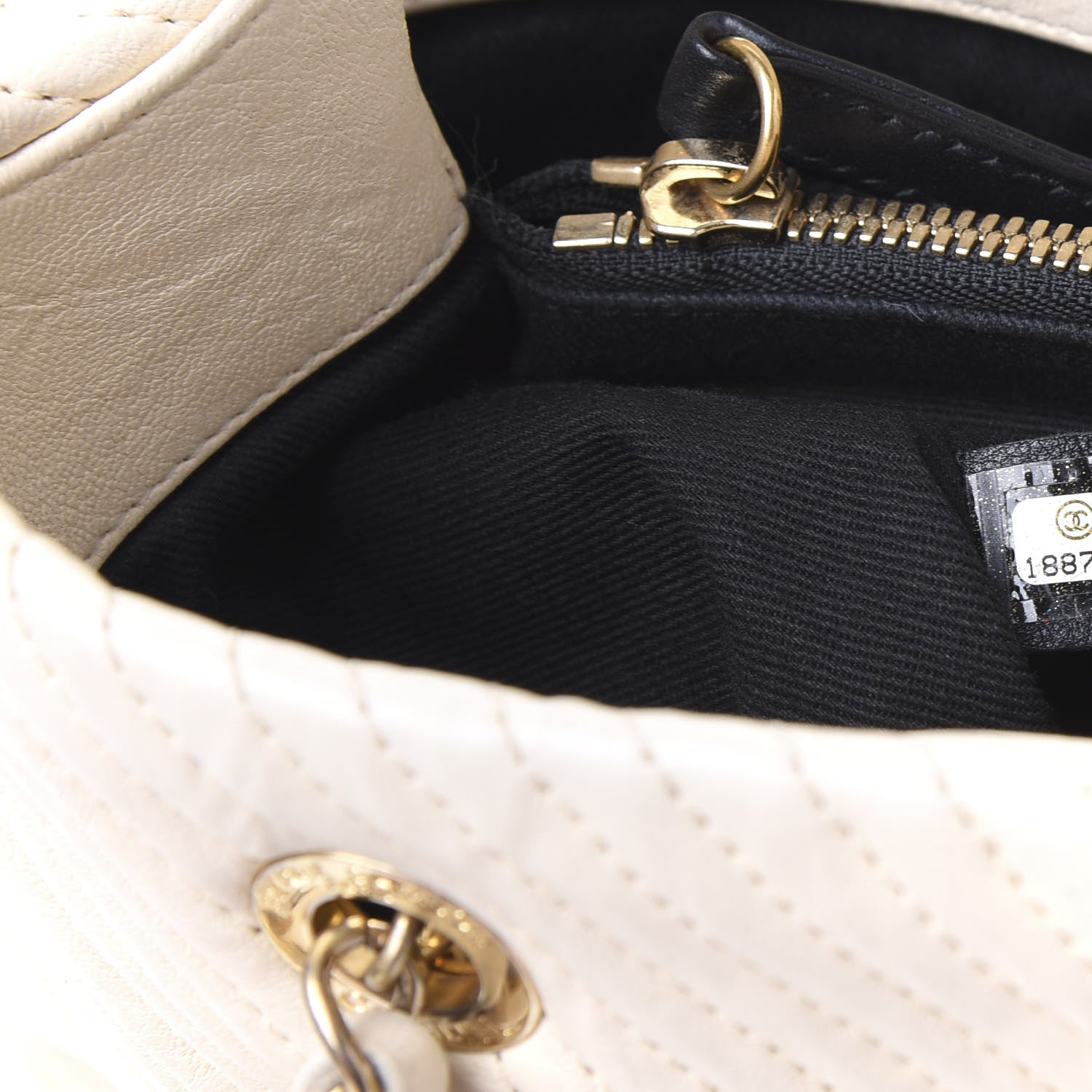 Chanel Wrinkled Lambskin Chevron Quilted Surpique Tote White 10 of 11