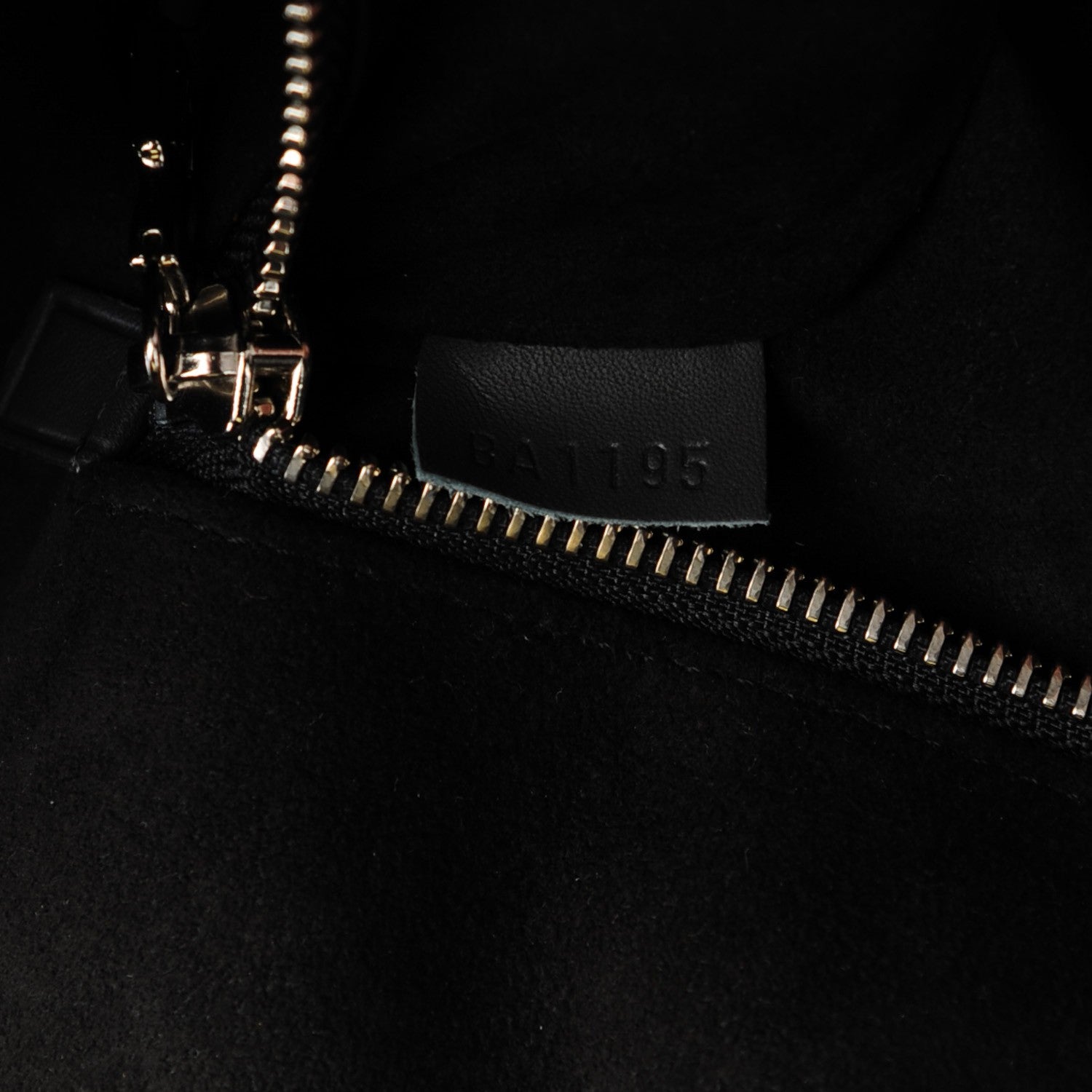 Louis Vuitton Cuir Ombre Porte-Documents Voyage Bandouliere Charcoal 7 of 7