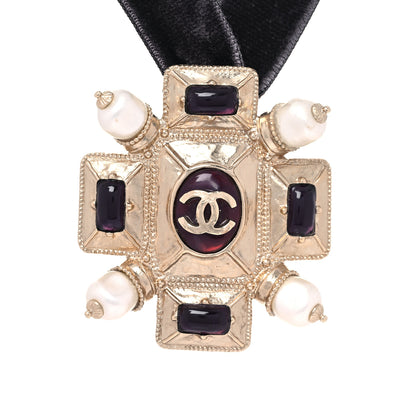 Chanel Velvet Gripoix Crystal CC Choker Necklace Black Gold 4 of 9