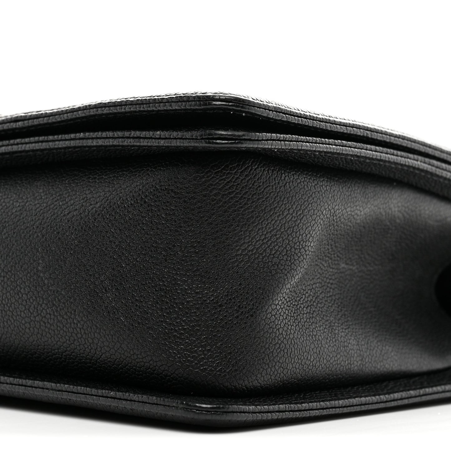 Caviar Quilted New Medium Boy Flap Black