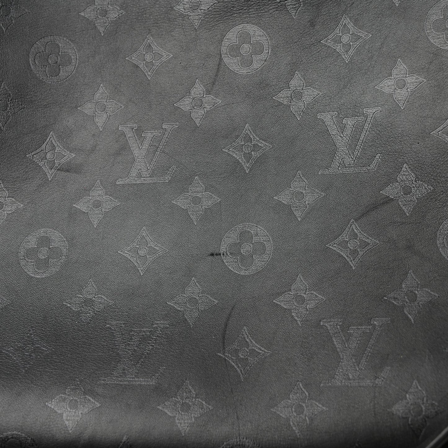 Monogram Cuir Plume Very Zipped Tote Black