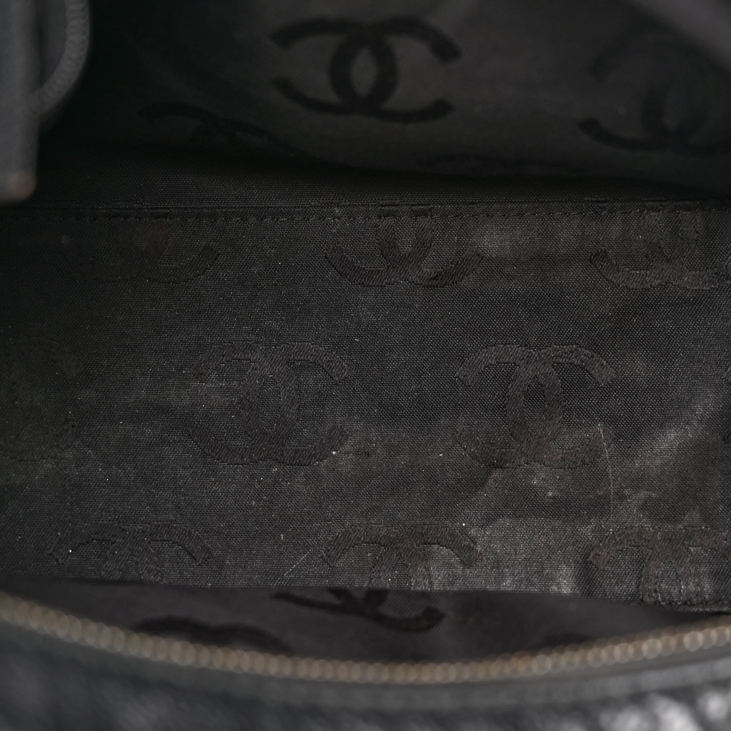 Chanel Caviar CC Wood Chain Hobo Black 5 of 15