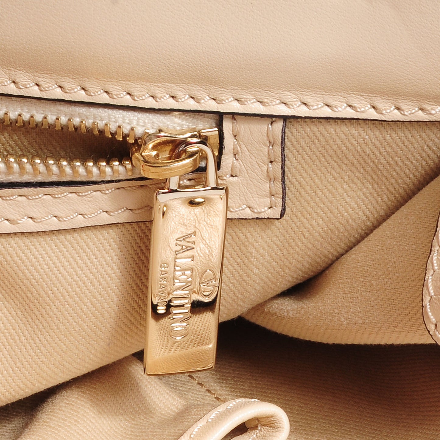 Vitello Rockstud Shoulder Satchel Ivory