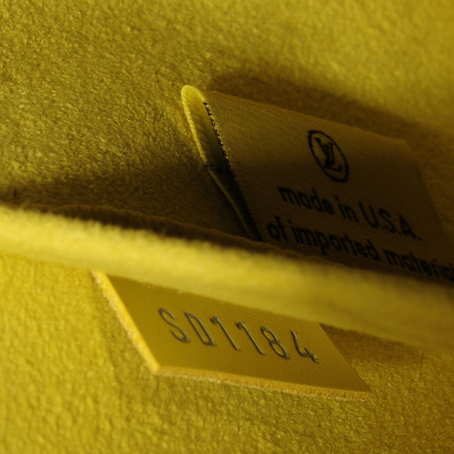 Louis Vuitton Epi Alma BB Pistache 5 of 8