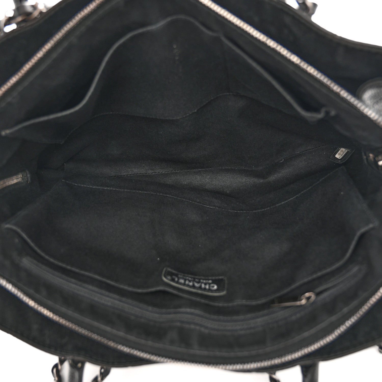Chanel Grained Vegetal Calfskin Urban Shopping Tote Black 5 of 13