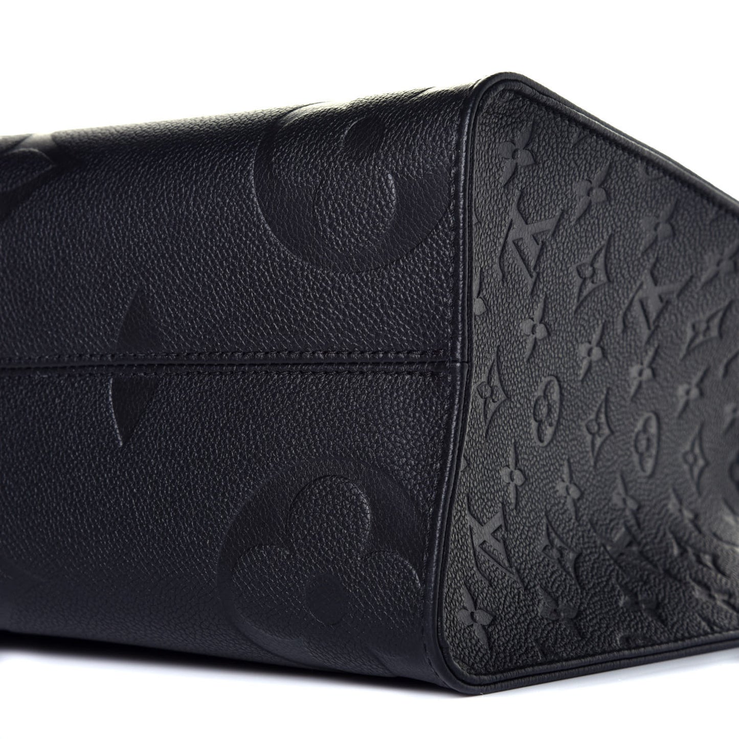 Empreinte Monogram Giant Onthego MM Black