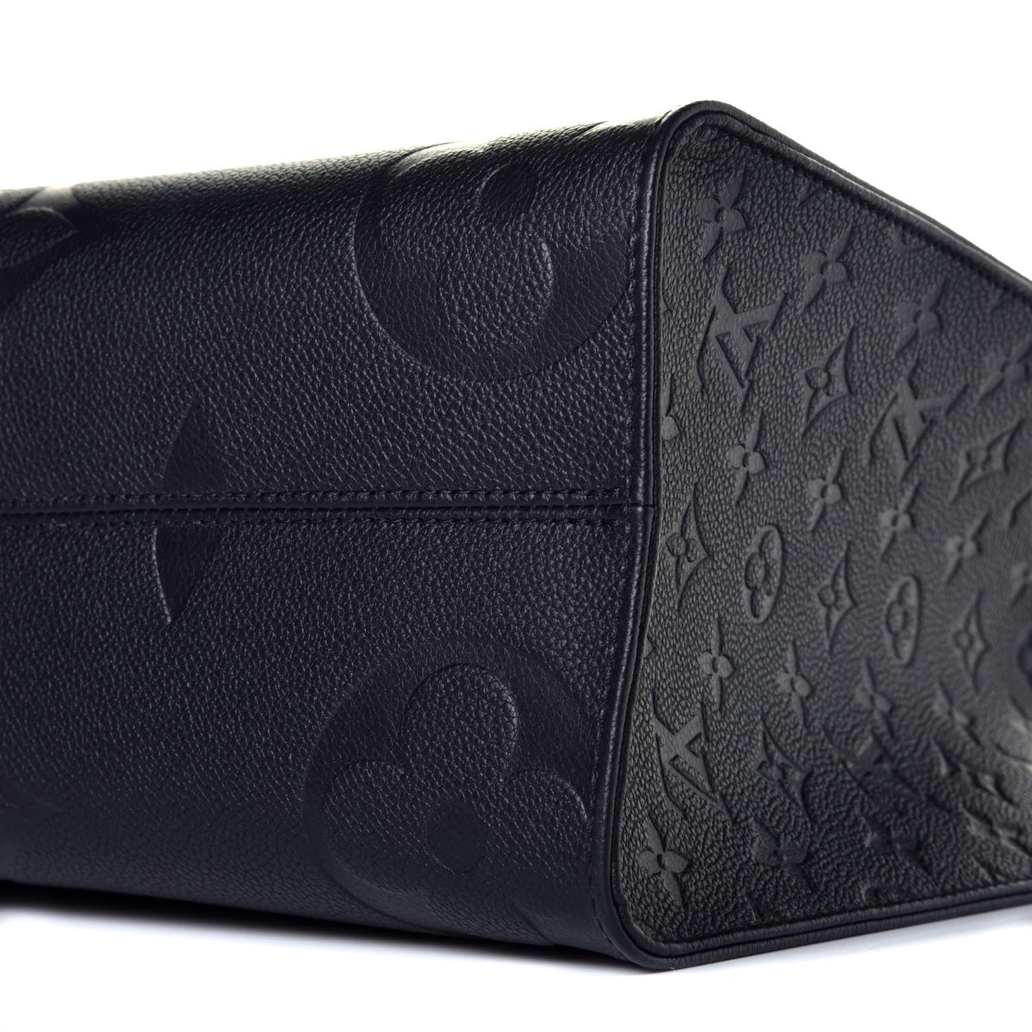 Louis Vuitton Empreinte Monogram Giant Onthego MM Black 9 of 10