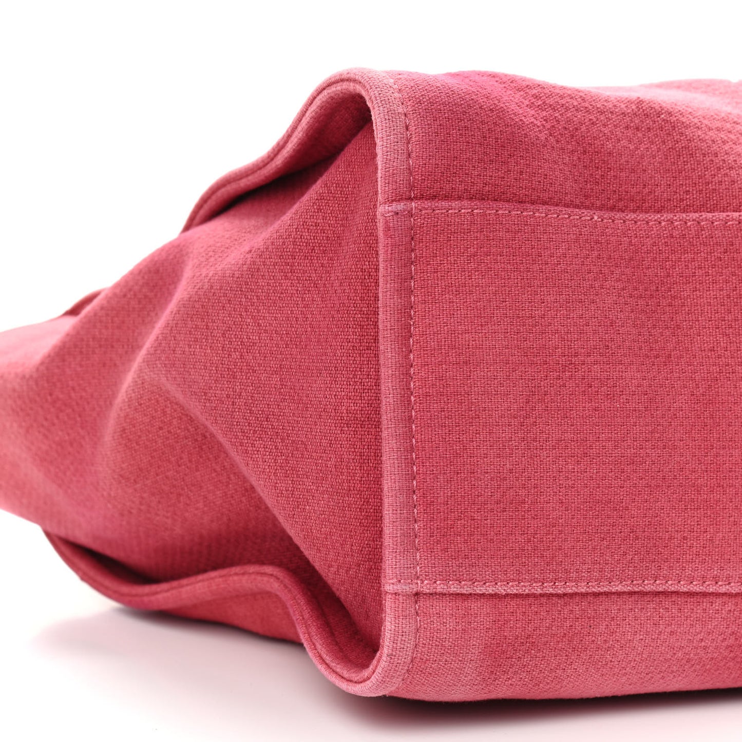 Canvas Medium Deauville Tote Red