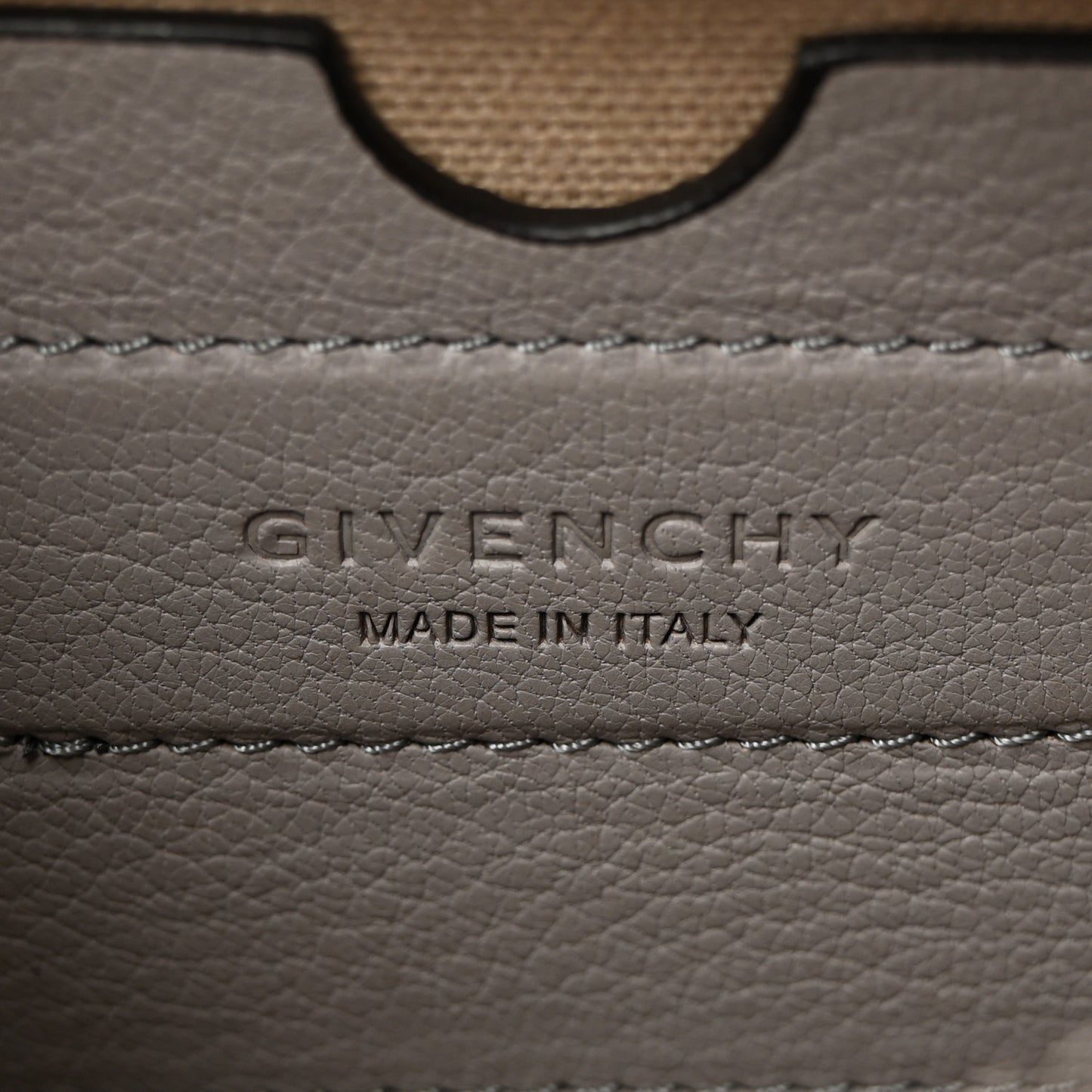 Sugar Goatskin Nano Antigona Pearl Grey