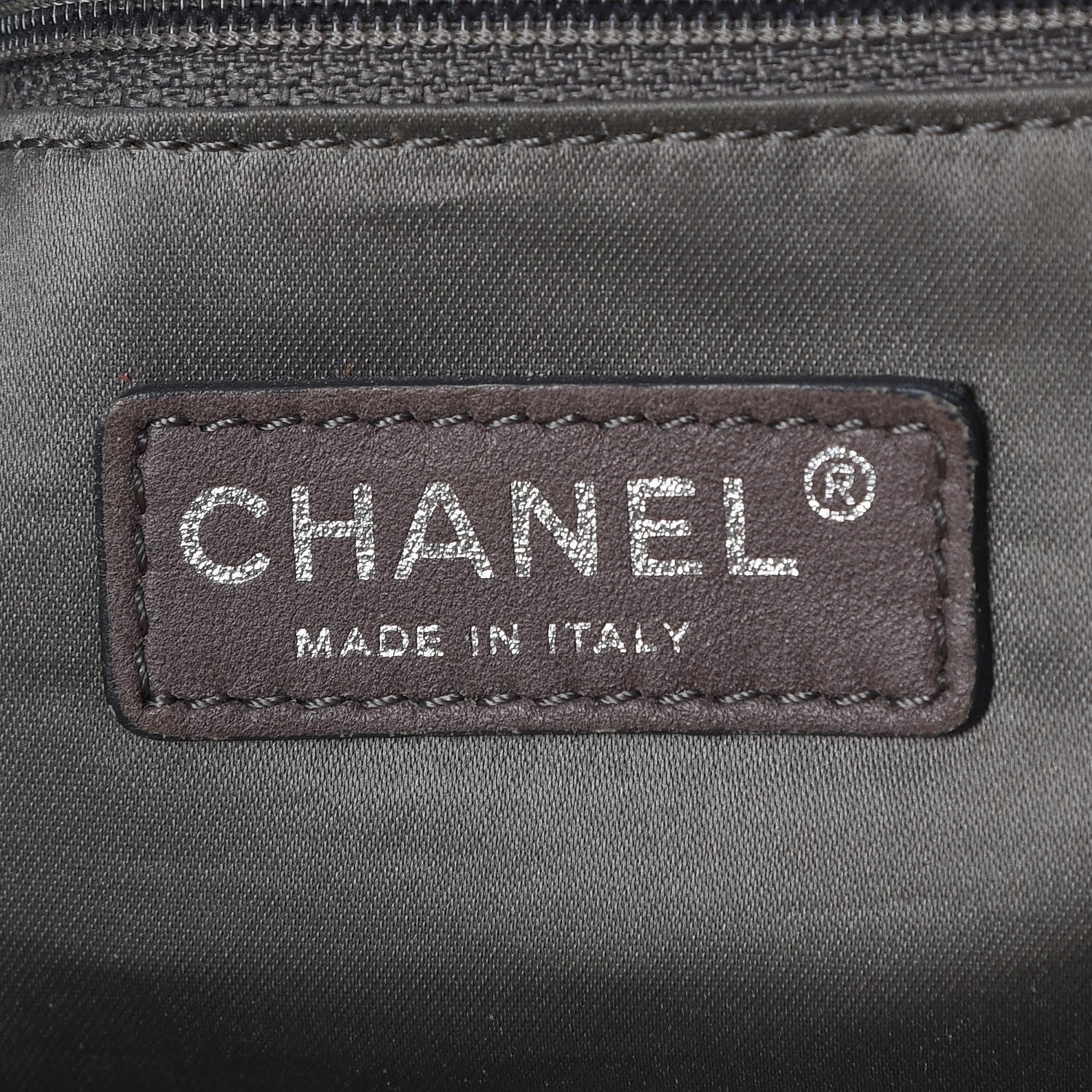 Chanel Caviar Stitched Pocket In The City Tote Ivory 6 of 7