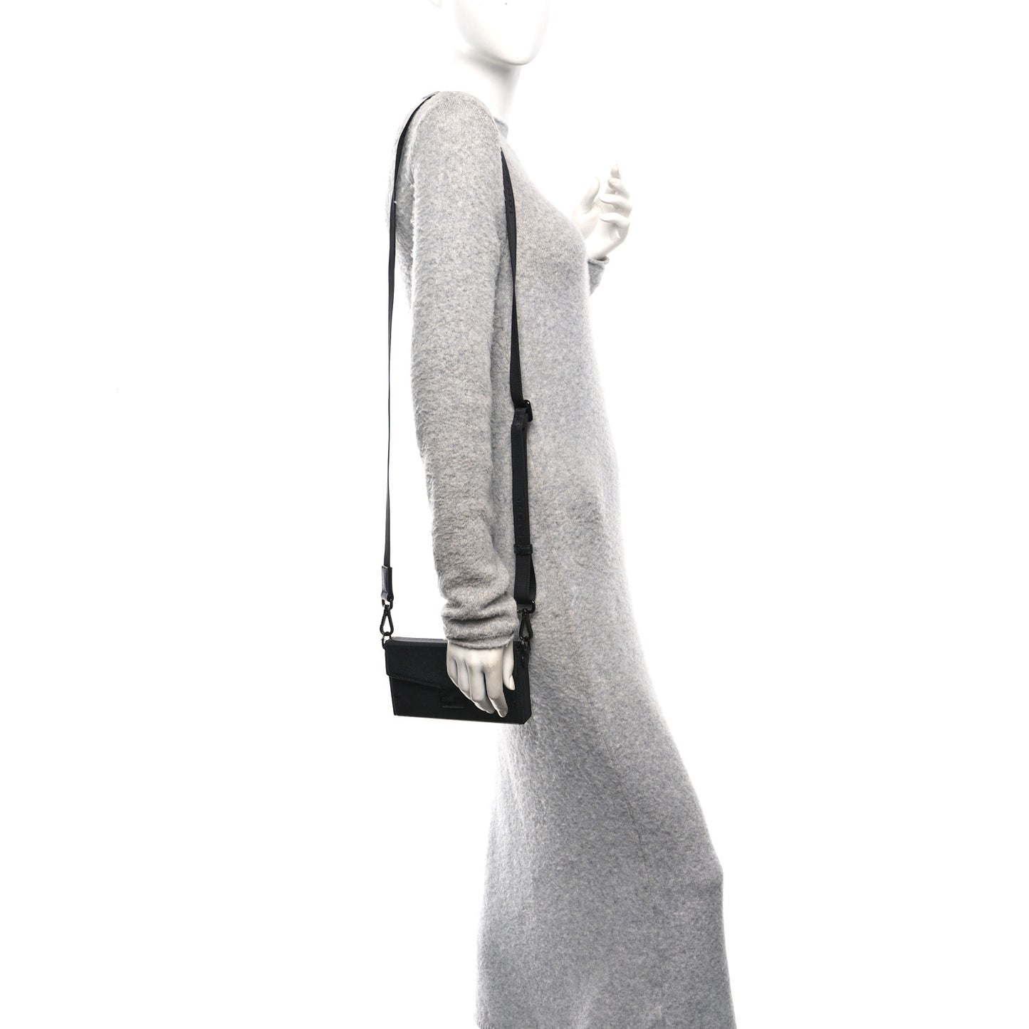 Vitello Cher Baguette Soft Trunk Phone Pouch Black