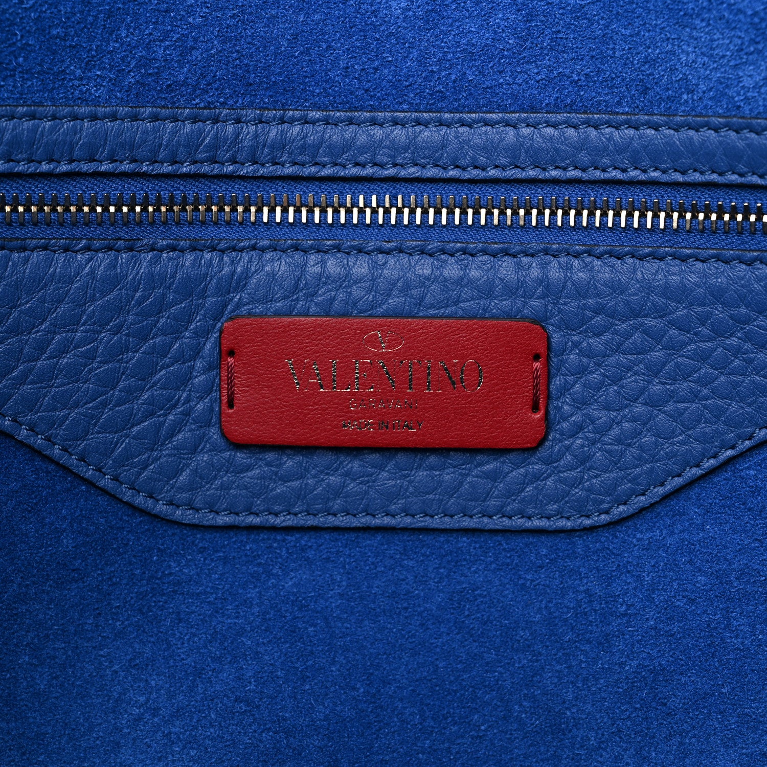 Valentino Garavani Grained Calfskin Rockstud Shoulder Tote Baltique 6 of 11