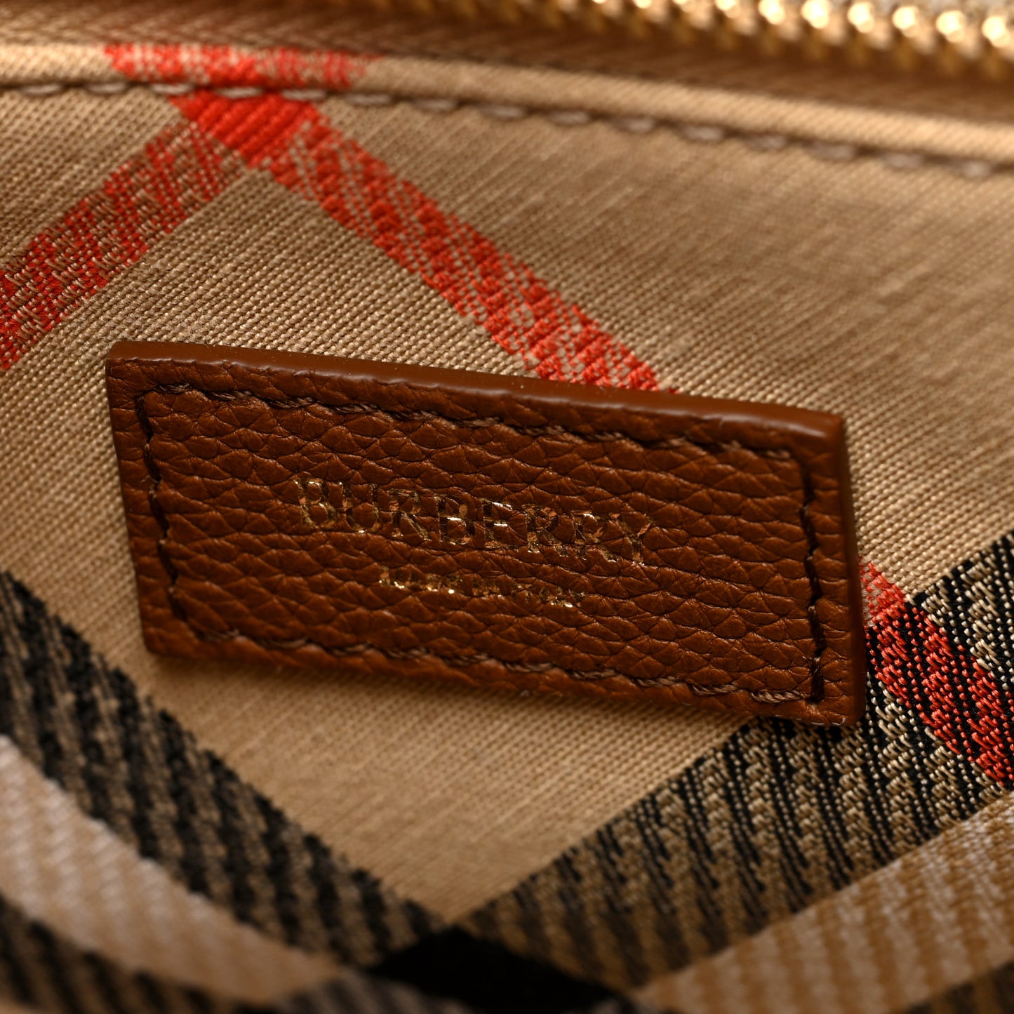 Grainy Calfskin Nova Check Small Cotswolds Tote Hazel