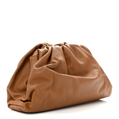 Bottega Veneta Smooth Butter Calf The Pouch Oversized Clutch Cammello 3 of 10