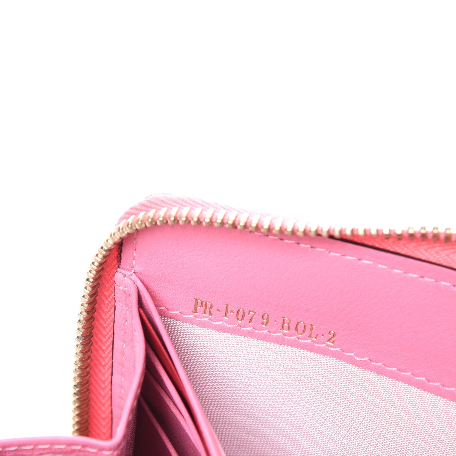 Valentino Garavani Calfskin Rockstud Zip Around Wallet Ninphea 8 of 8