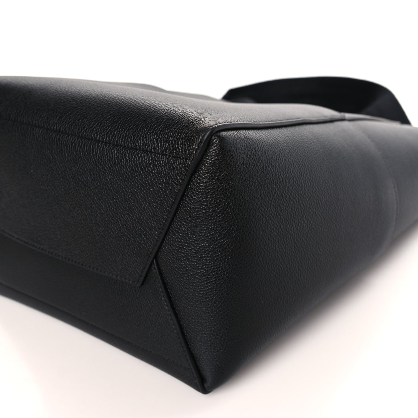 Soft Grained Calfskin Sangle Bucket Bag Black