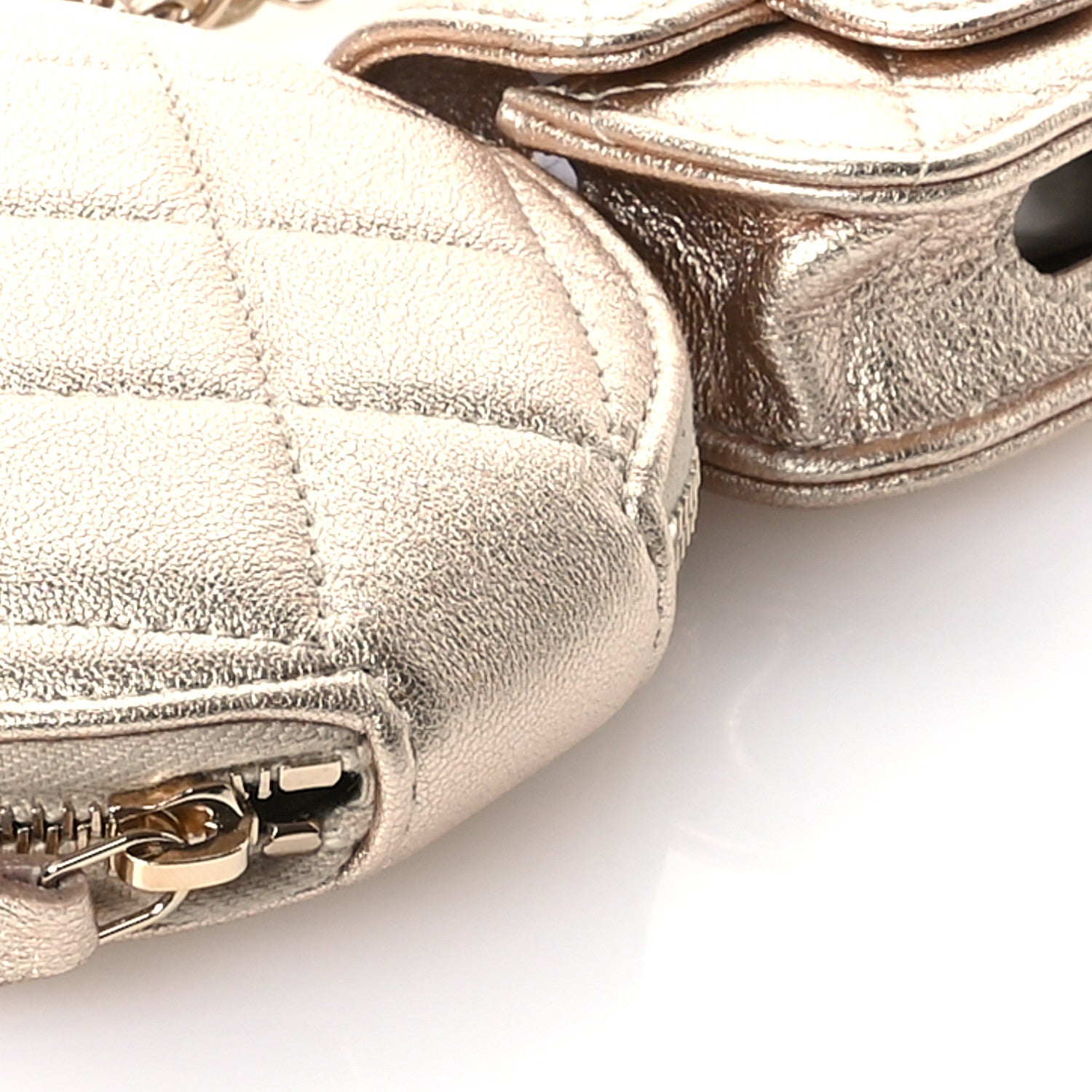 Chanel Metallic Lambskin Quilted Round Clip On Coin Purse Airpods Case Gold 9 of 11