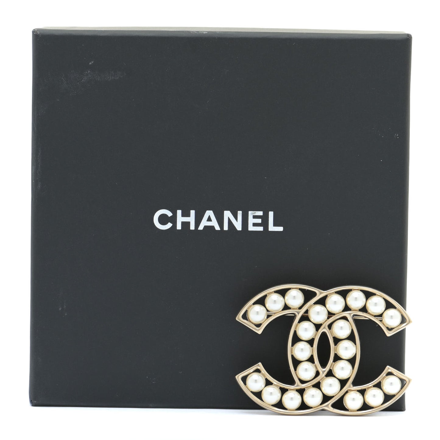 Pearl CC Brooch Light Gold