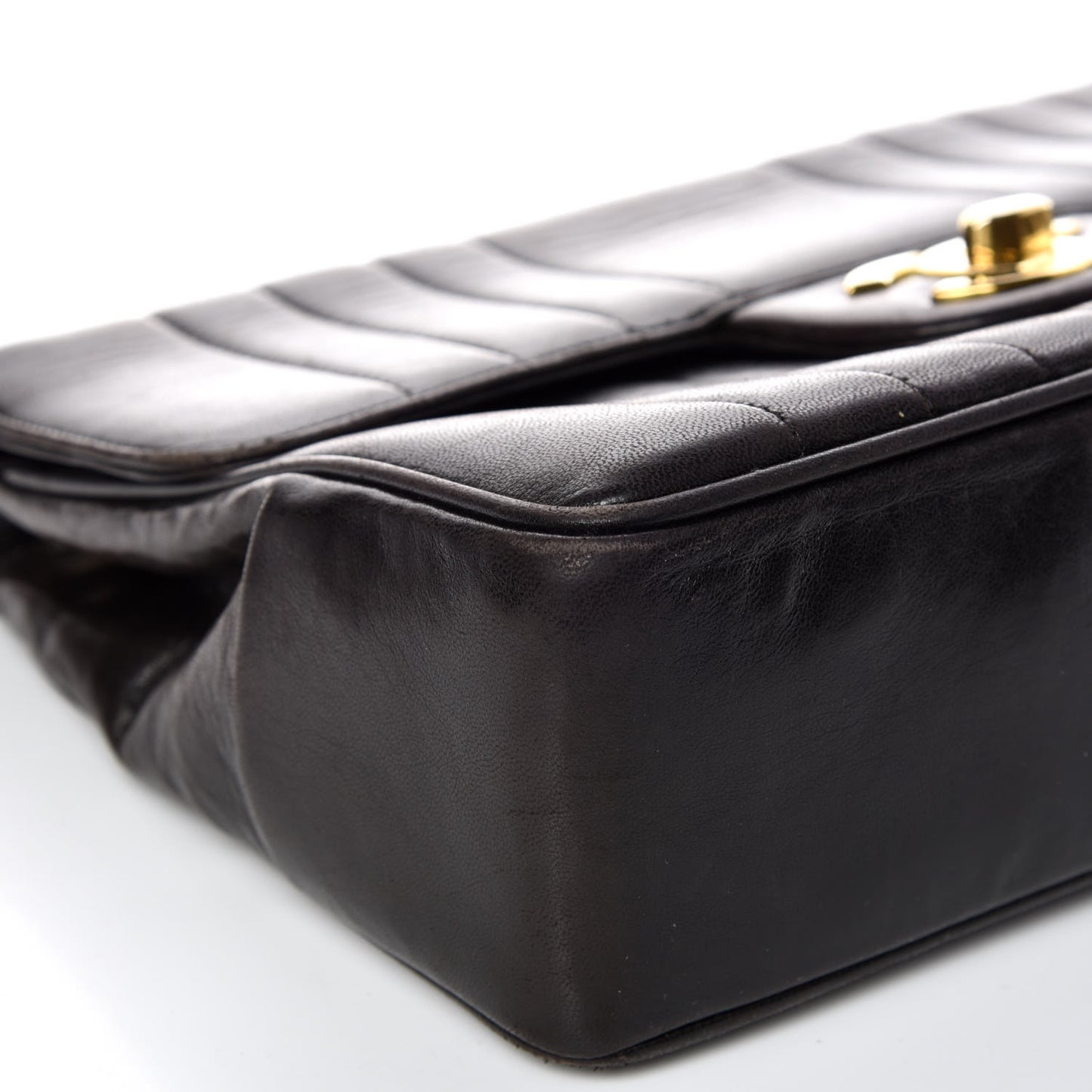 Lambskin Vertical Quilt Jumbo Single Flap Black