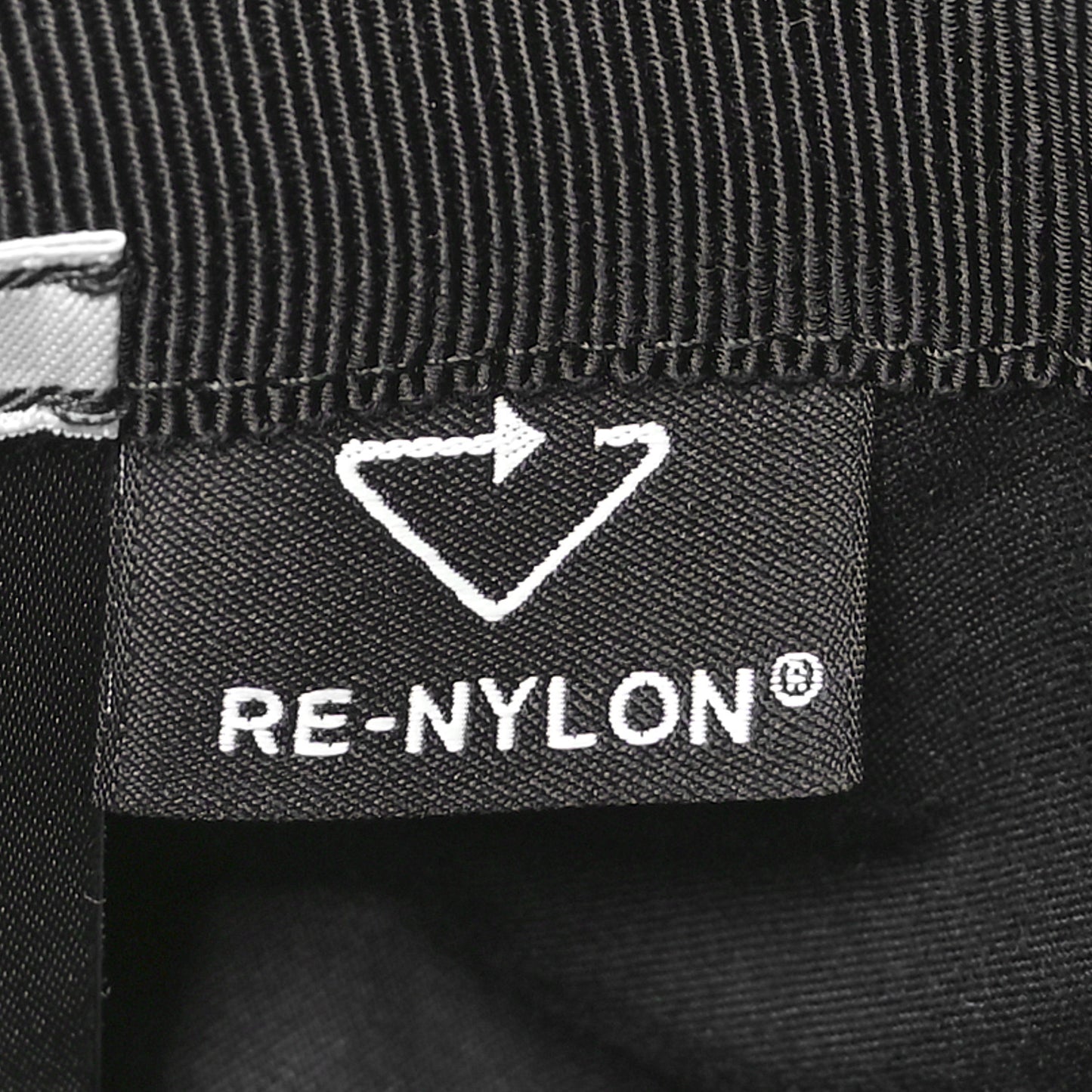 Re-Nylon Metal Triangle Logo Womens Bucket Hat M Black