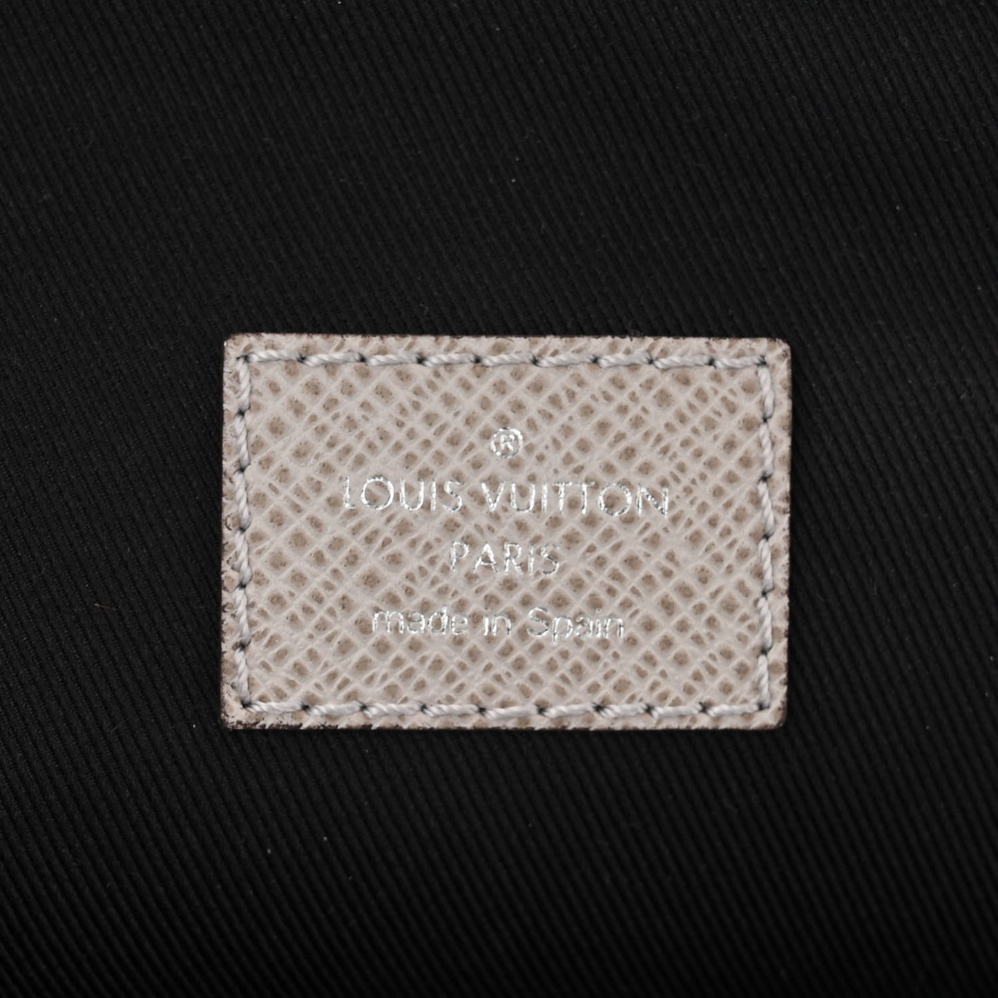 Taiga Avenue Sling Bag Gris