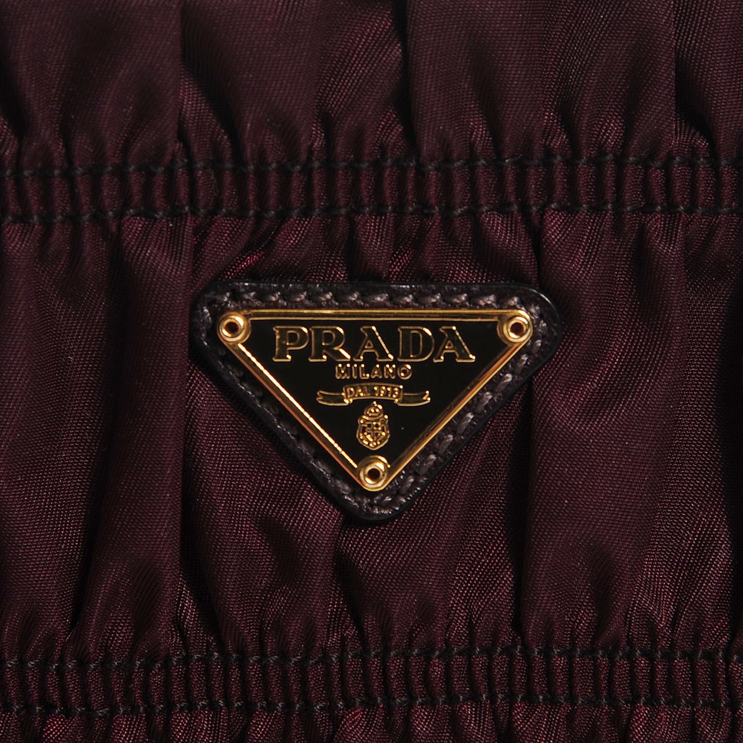 Tessuto Nylon Gaufre Wristlet Bordeaux