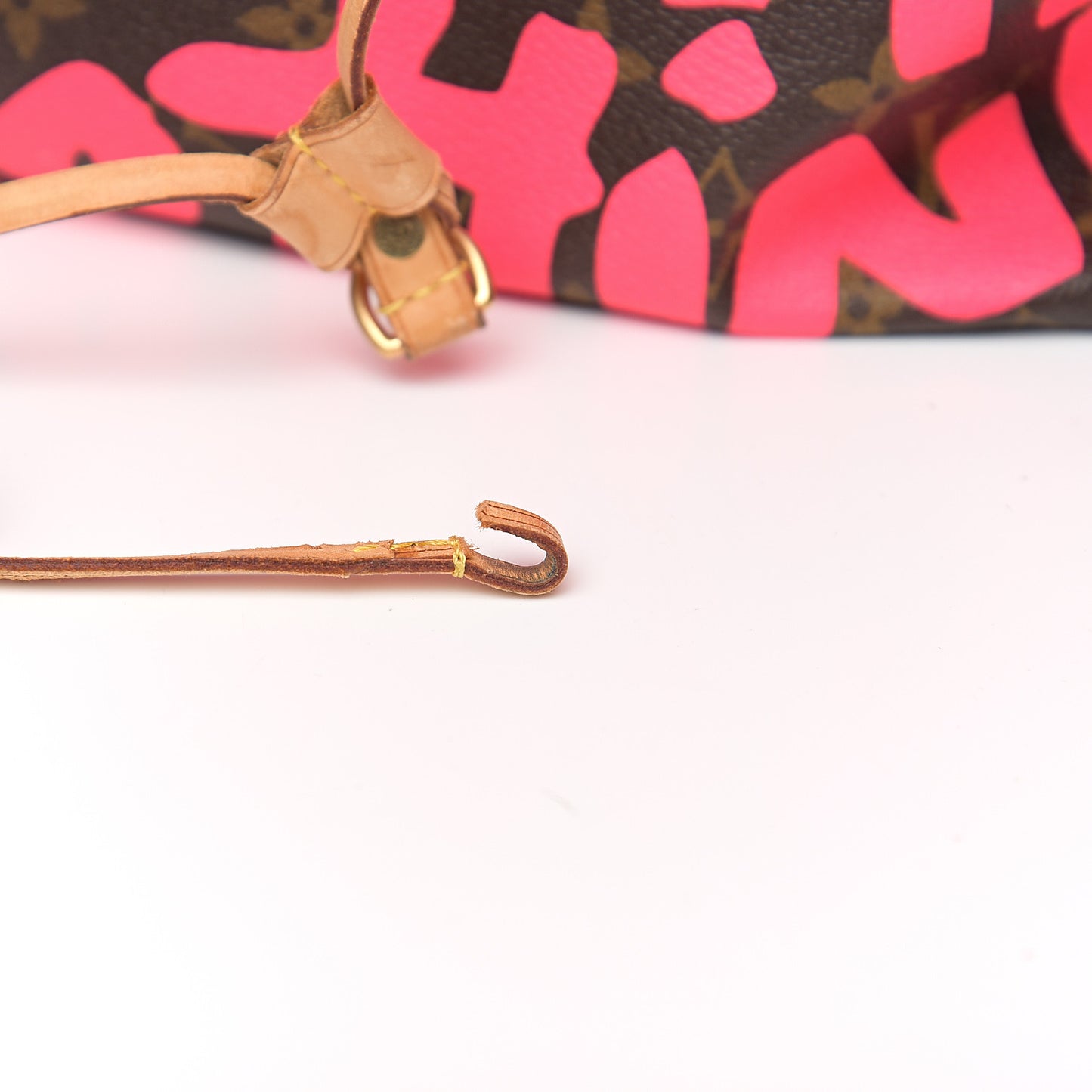 Monogram Graffiti Neverfull GM Fuchsia