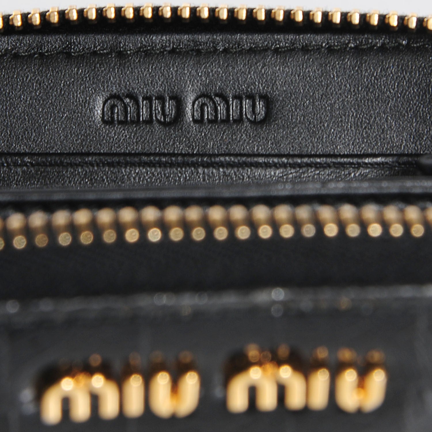 Miu Miu Patent Crocodile Embossed St Cocco Lux Compact Wallet Black 6 of 7